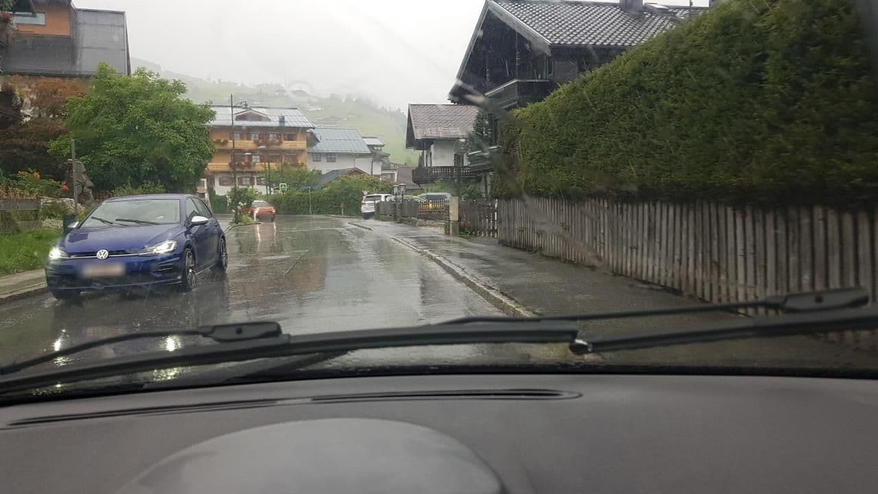 Street view near Gut Edelweiss, Kaprun — © mik007 (CC BY-SA · Mapillary)