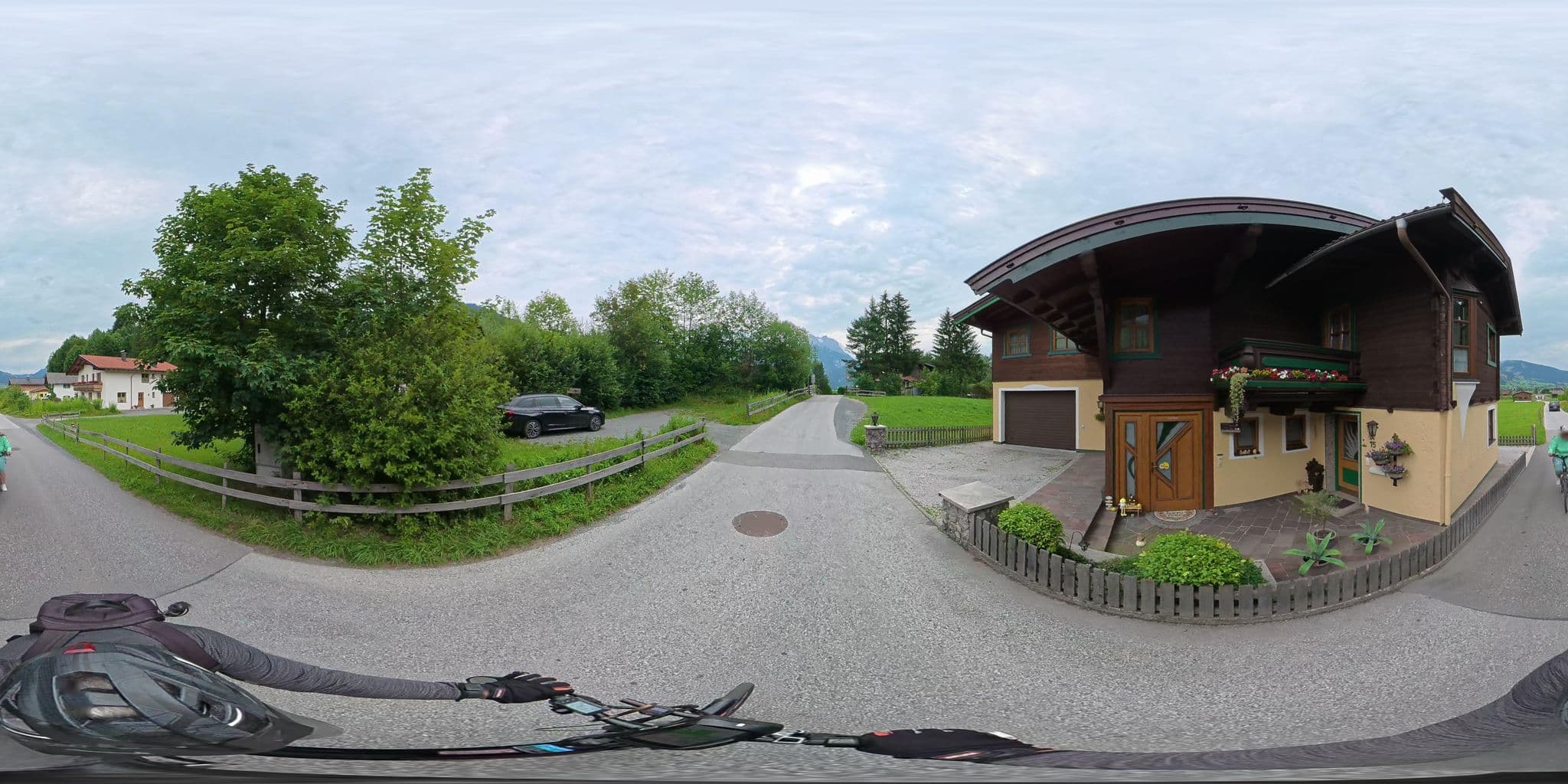 Street view near Mountain Chalet Leogang, Saalfelden am Steinernen Meer — © osmplus_org (CC BY-SA · Mapillary)