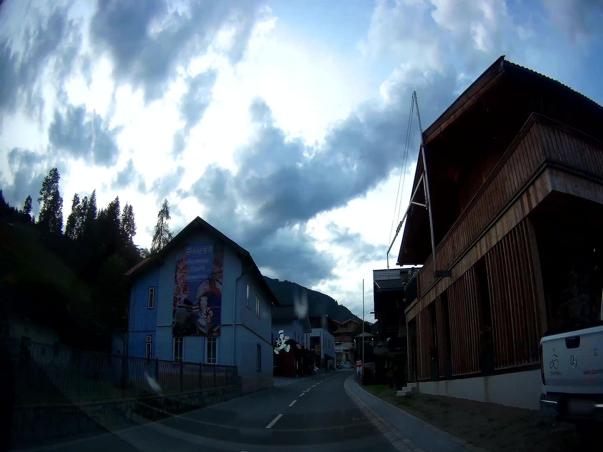 Street view near Herbert Singer, Mühlbach am Hochkönig — © fuchserl (CC BY-SA · Mapillary)