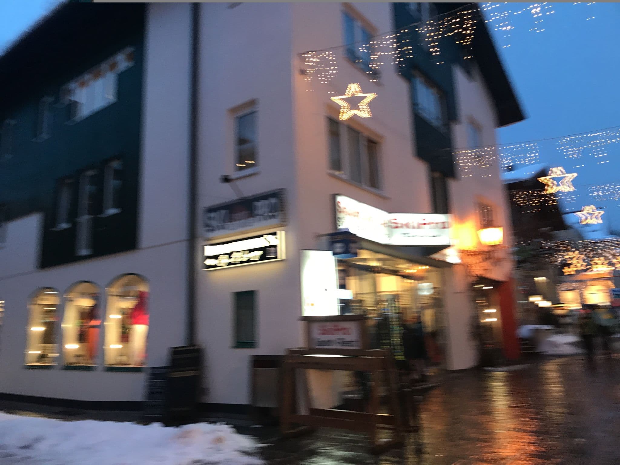 Street view near Steinerwirt 1493 Zell am See, Zell am See — © alekseyrm (CC BY-SA · Mapillary)