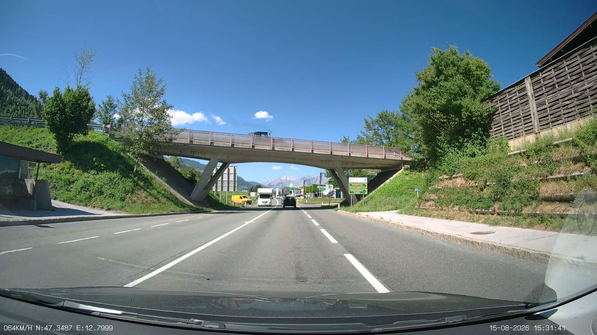 Street view near Pension Garteneck, Zell am See — © heetENkoel (CC BY-SA · Mapillary)