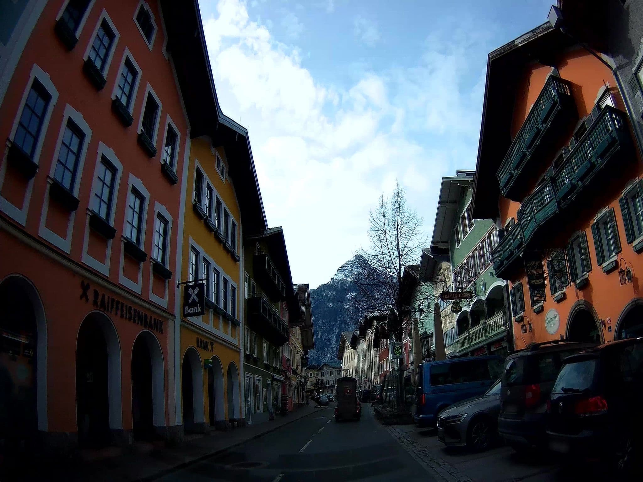 Street view near G. und G. Reiter Hauslwirt, Golling an der Salzach — © fuchserl (CC BY-SA · Mapillary)