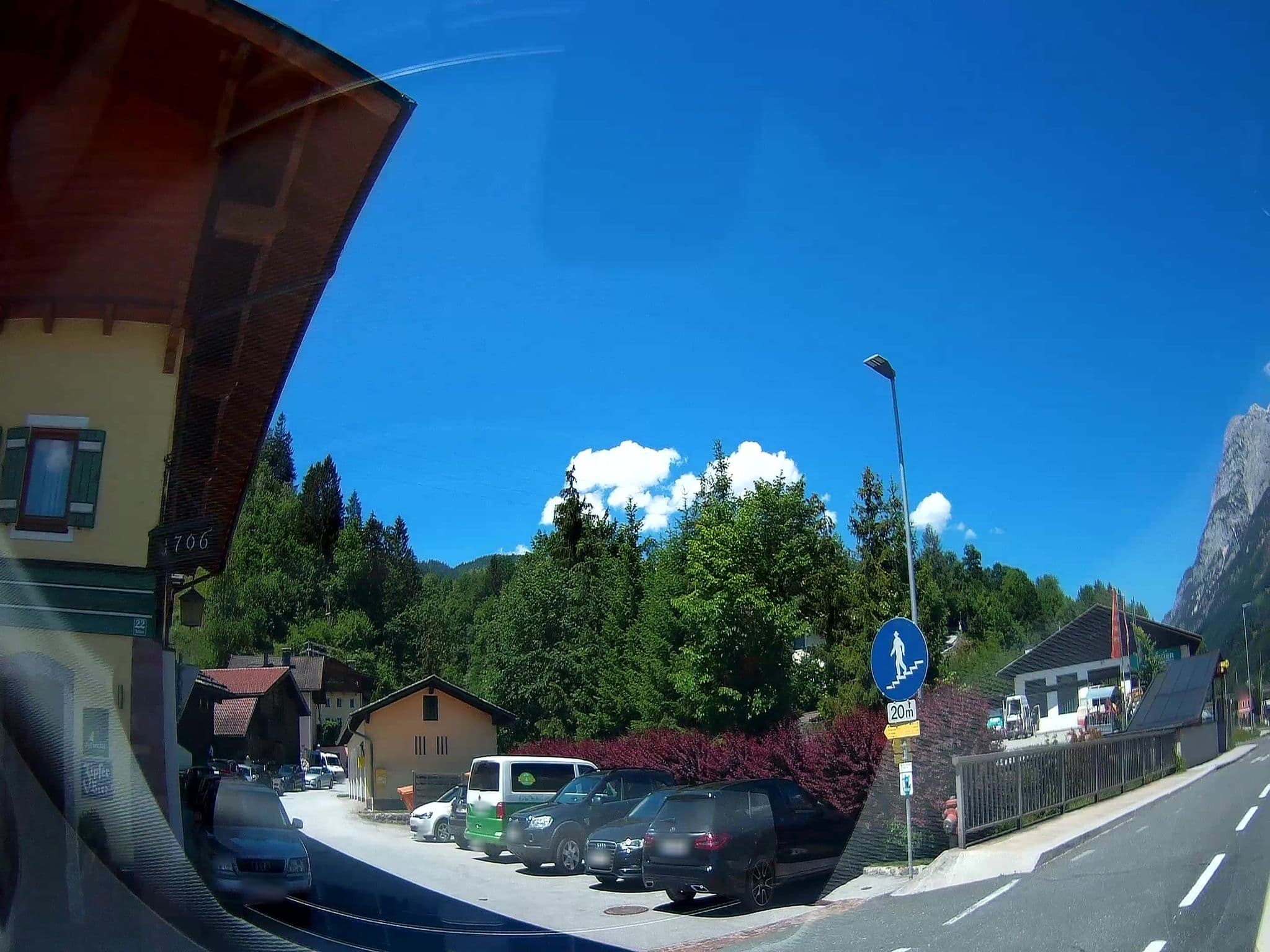 Street view near Landgasthof Reitsamerhof, Werfen — © fuchserl (CC BY-SA · Mapillary)