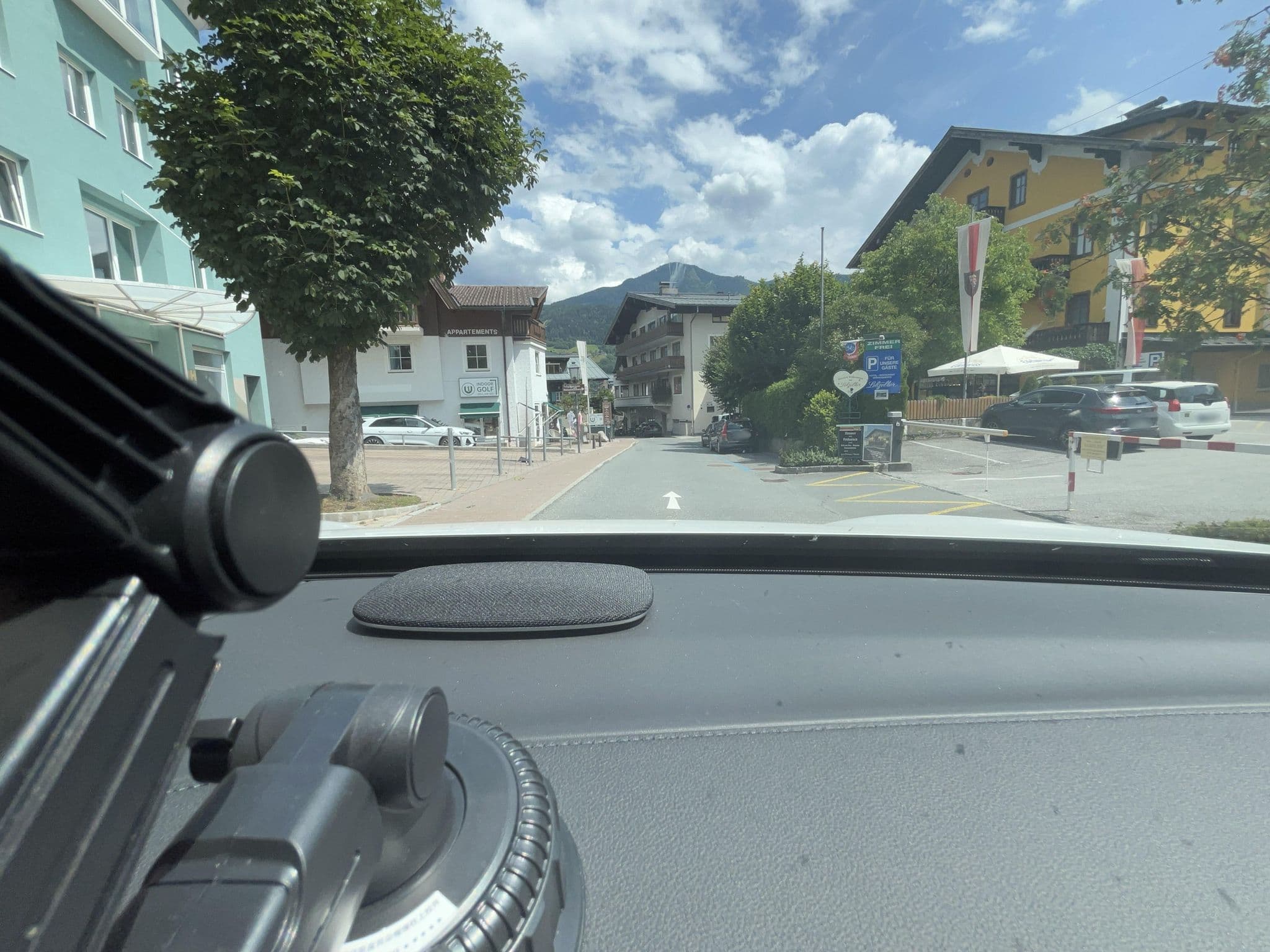 Street view near Our 4 - Junge Appartements in Zell am See, Zell am See — © lin_wang (CC BY-SA · Mapillary)