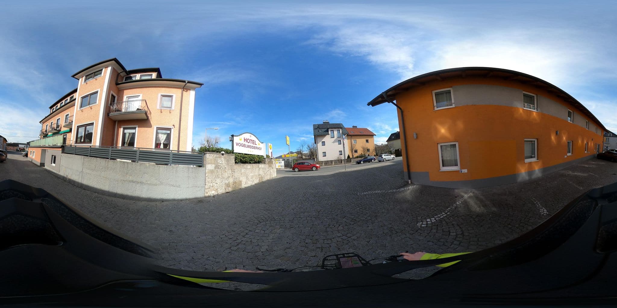 Street view near Hotel Buonavita, Salzburg — © OidaHeast (CC BY-SA · Mapillary)