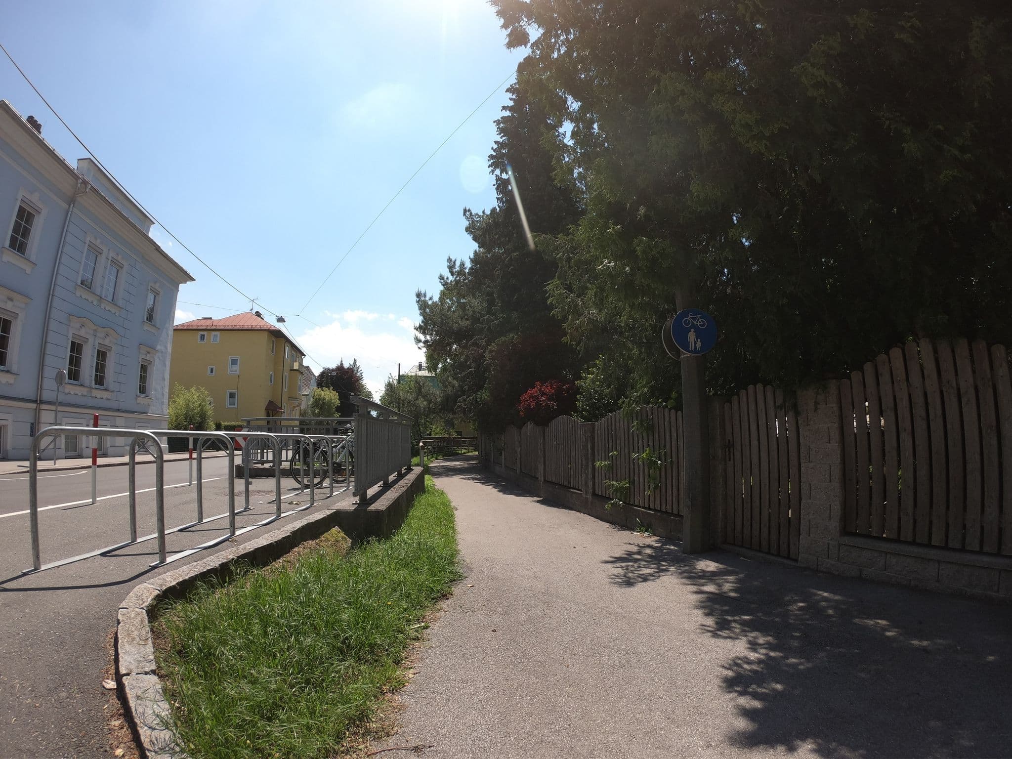 Street view near Das Yogahaus, Salzburg — © flansch (CC BY-SA · Mapillary)