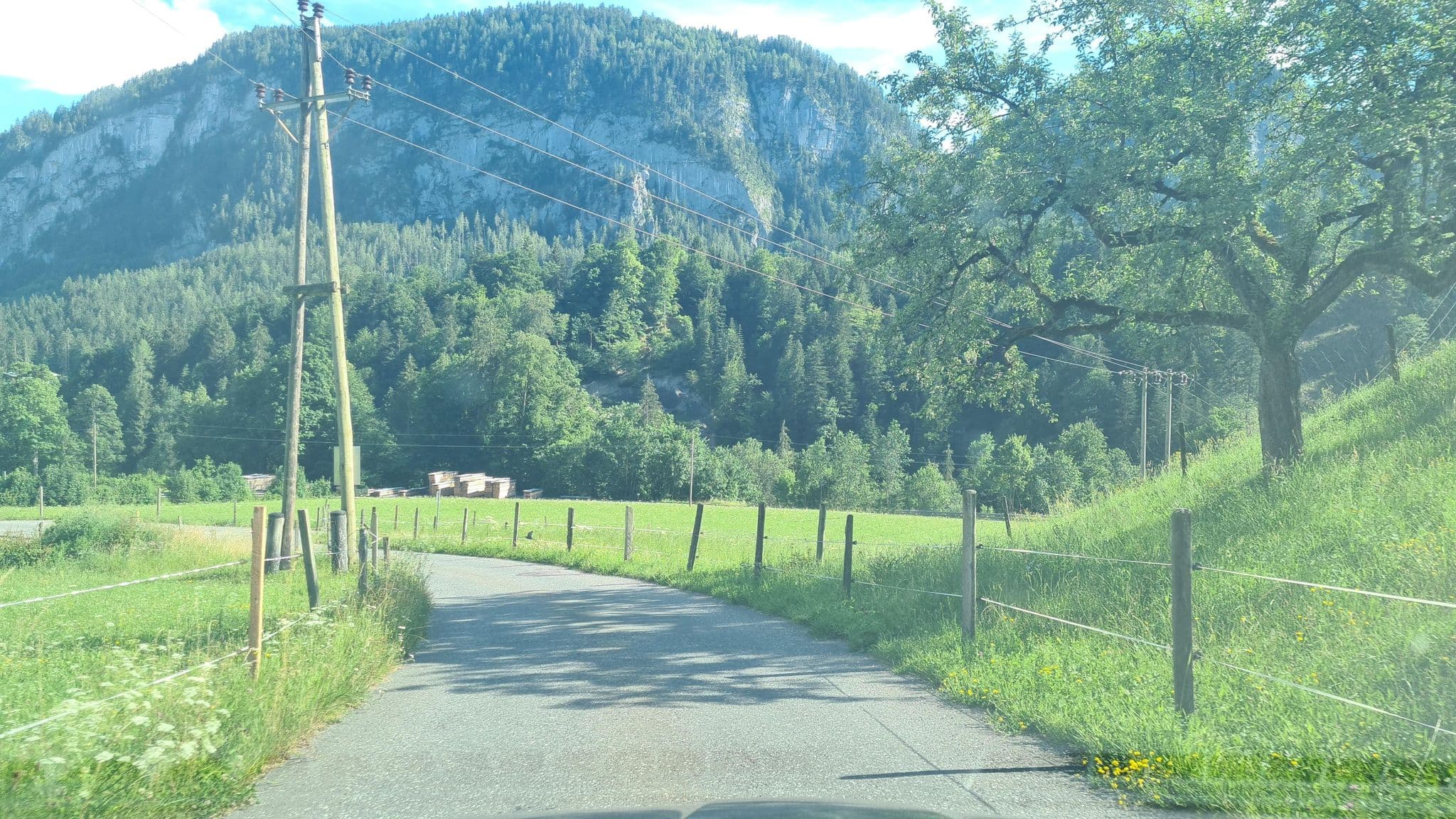 Street view near Schmuck Helga & Johann, Lofer — © schermy_at (CC BY-SA · Mapillary)