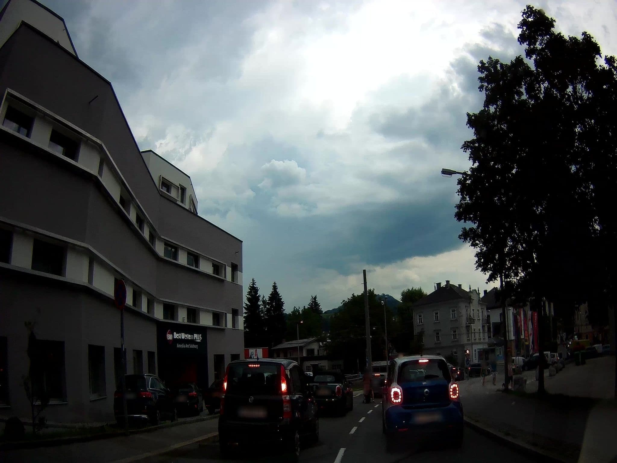 Street view near Plaza BW Salzburg GmbH, Salzburg — © fuchserl (CC BY-SA · Mapillary)