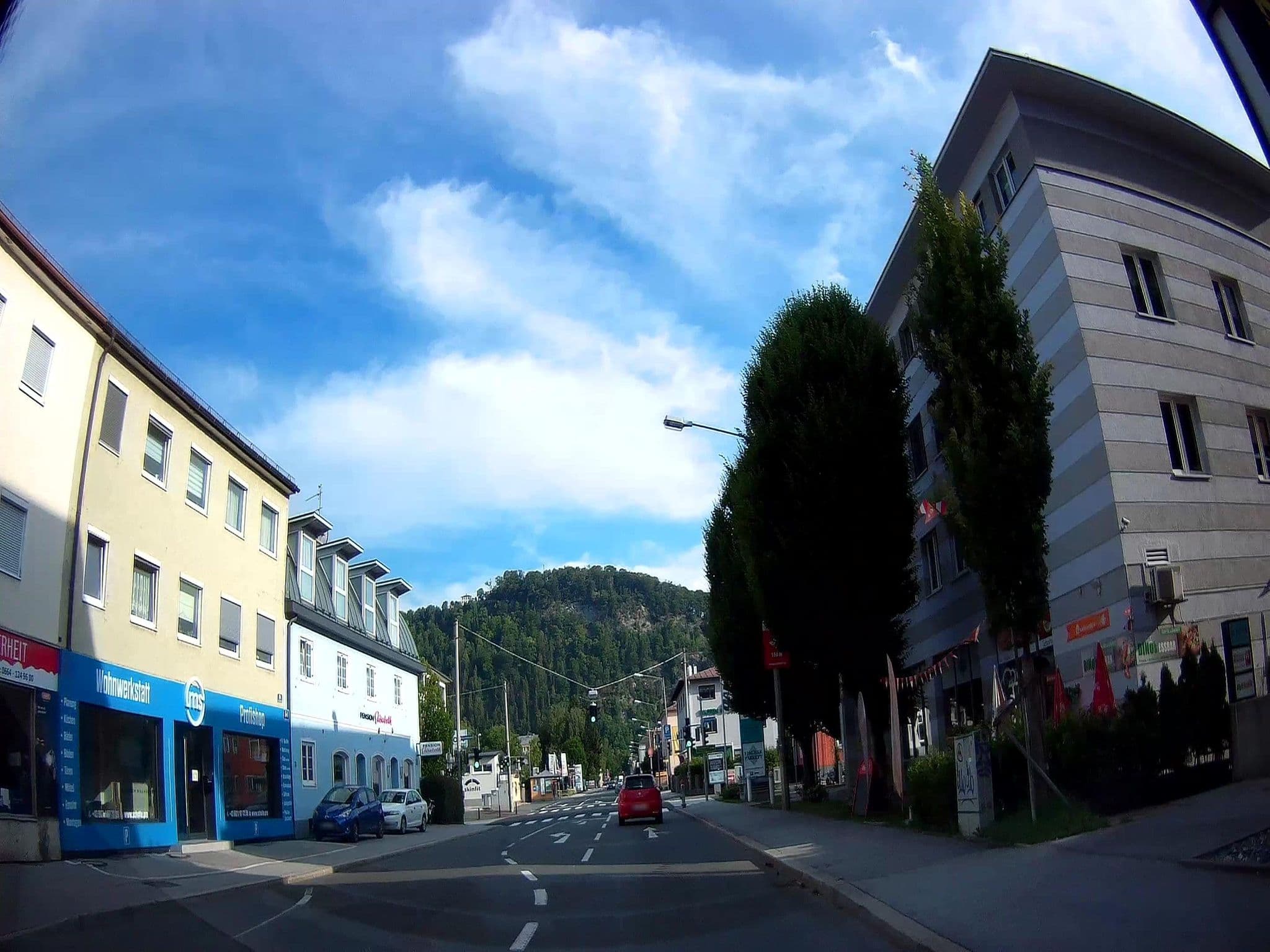 Street view near Pension Elisabeth Salzburg, Salzburg — © fuchserl (CC BY-SA · Mapillary)