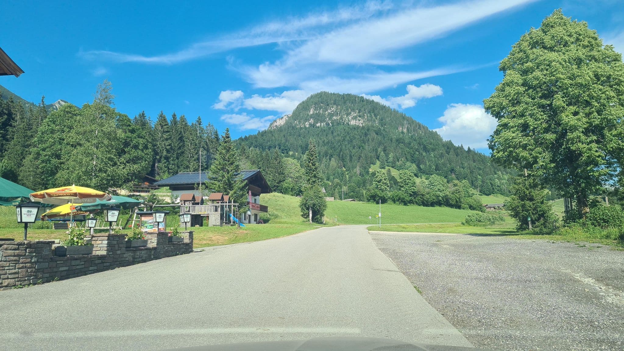 Street view near Alpengasthof Heutal Inh Fam Pichler, Lofer — © schermy_at (CC BY-SA · Mapillary)