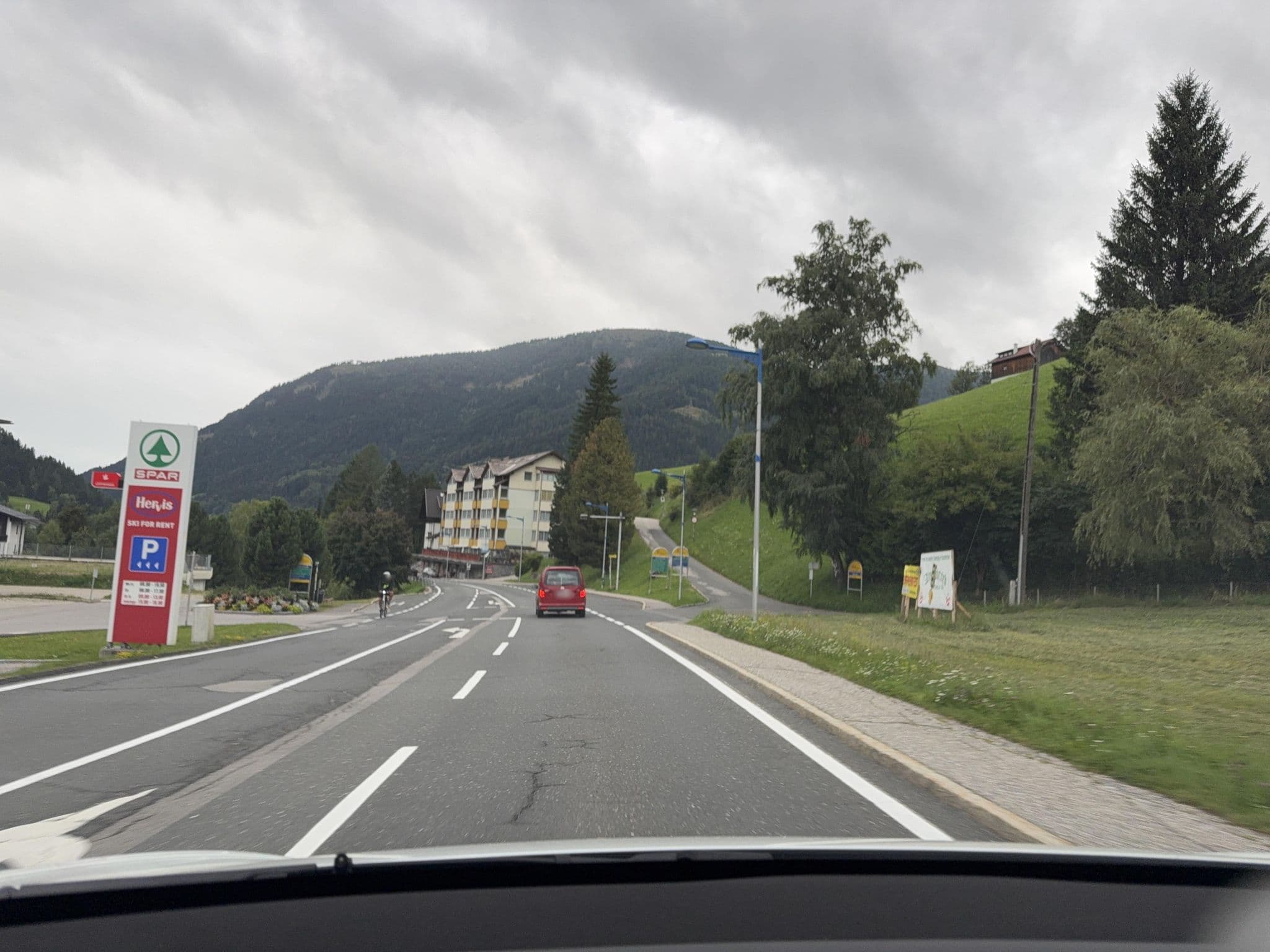 Street view near Willibald Unterweger, Radenthein — © ottor (CC BY-SA · Mapillary)