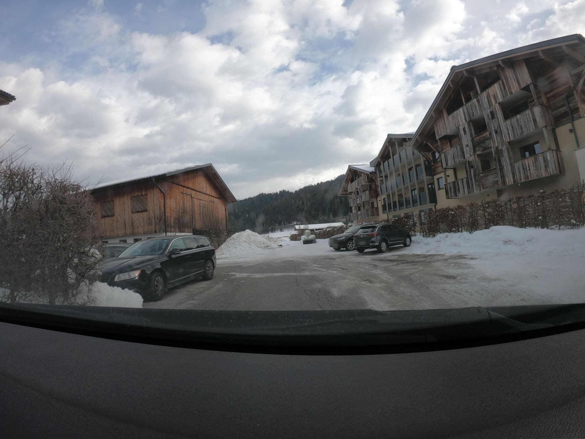 Street view near Holzmannhof, Altenmarkt im Pongau — © natebus (CC BY-SA · Mapillary)