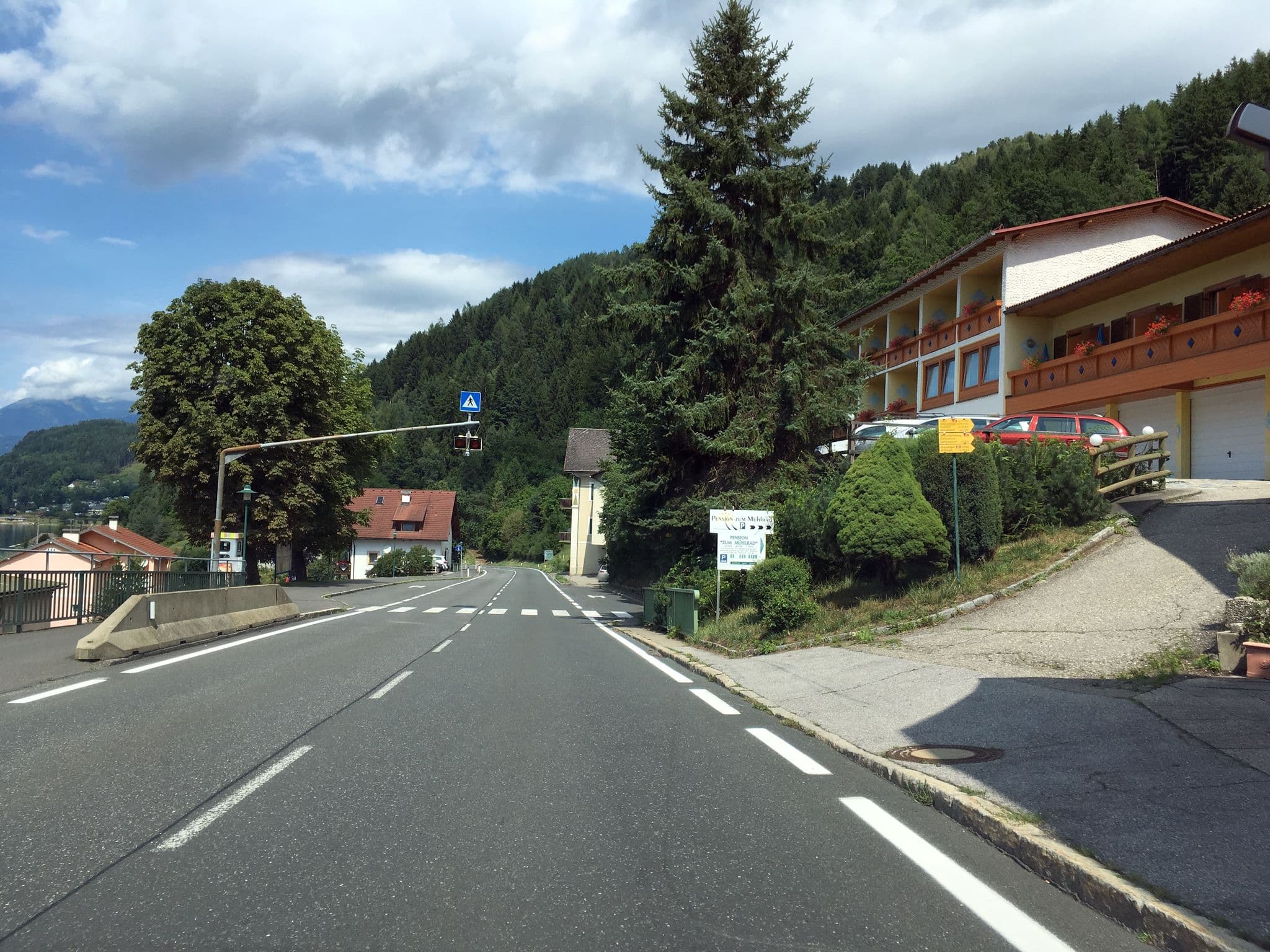 Street view near Haus Waldheim, Döbriach — © istefanos (CC BY-SA · Mapillary)