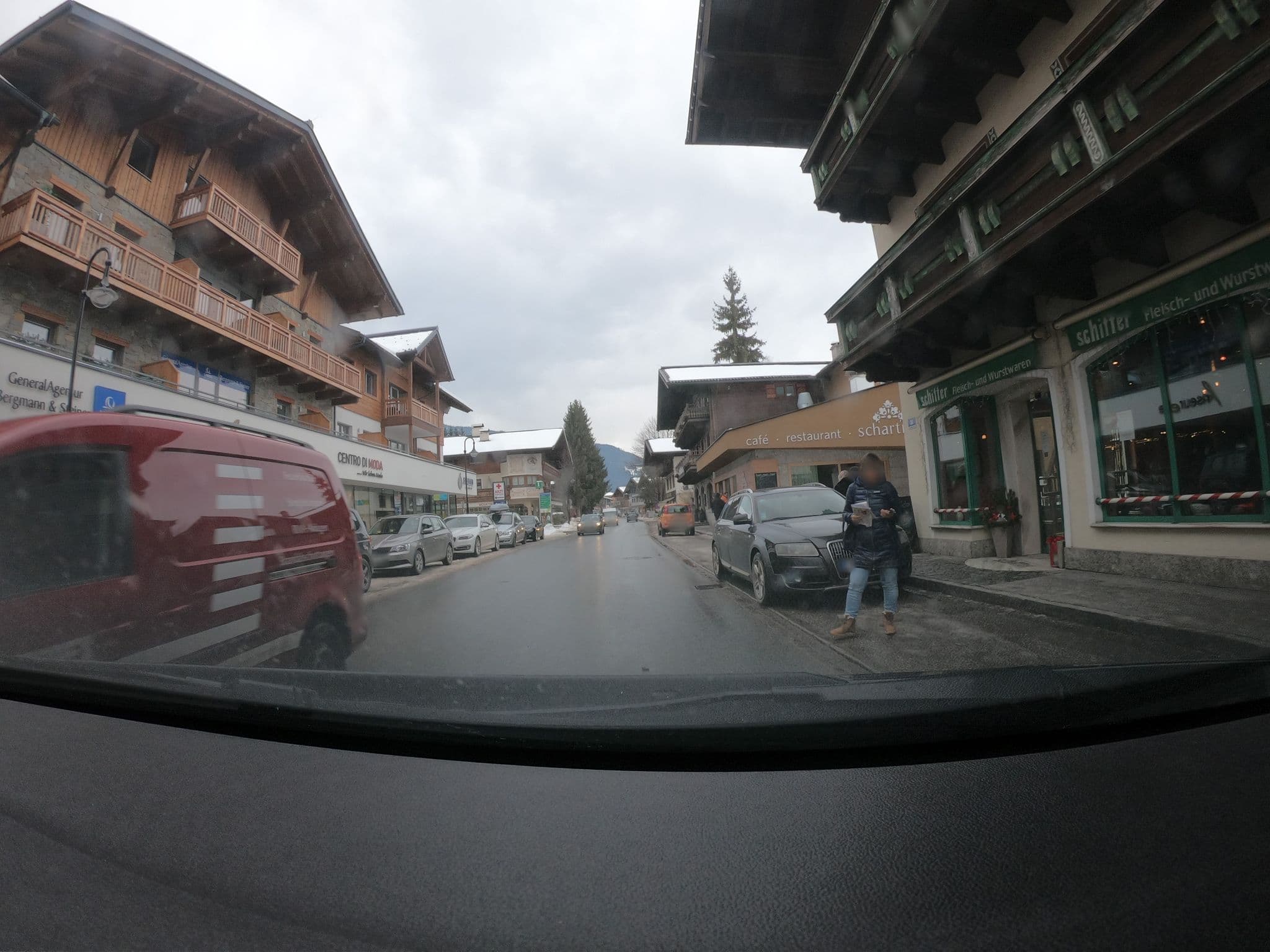 Street view near Gasthof Neuwirt, Altenmarkt im Pongau — © natebus (CC BY-SA · Mapillary)