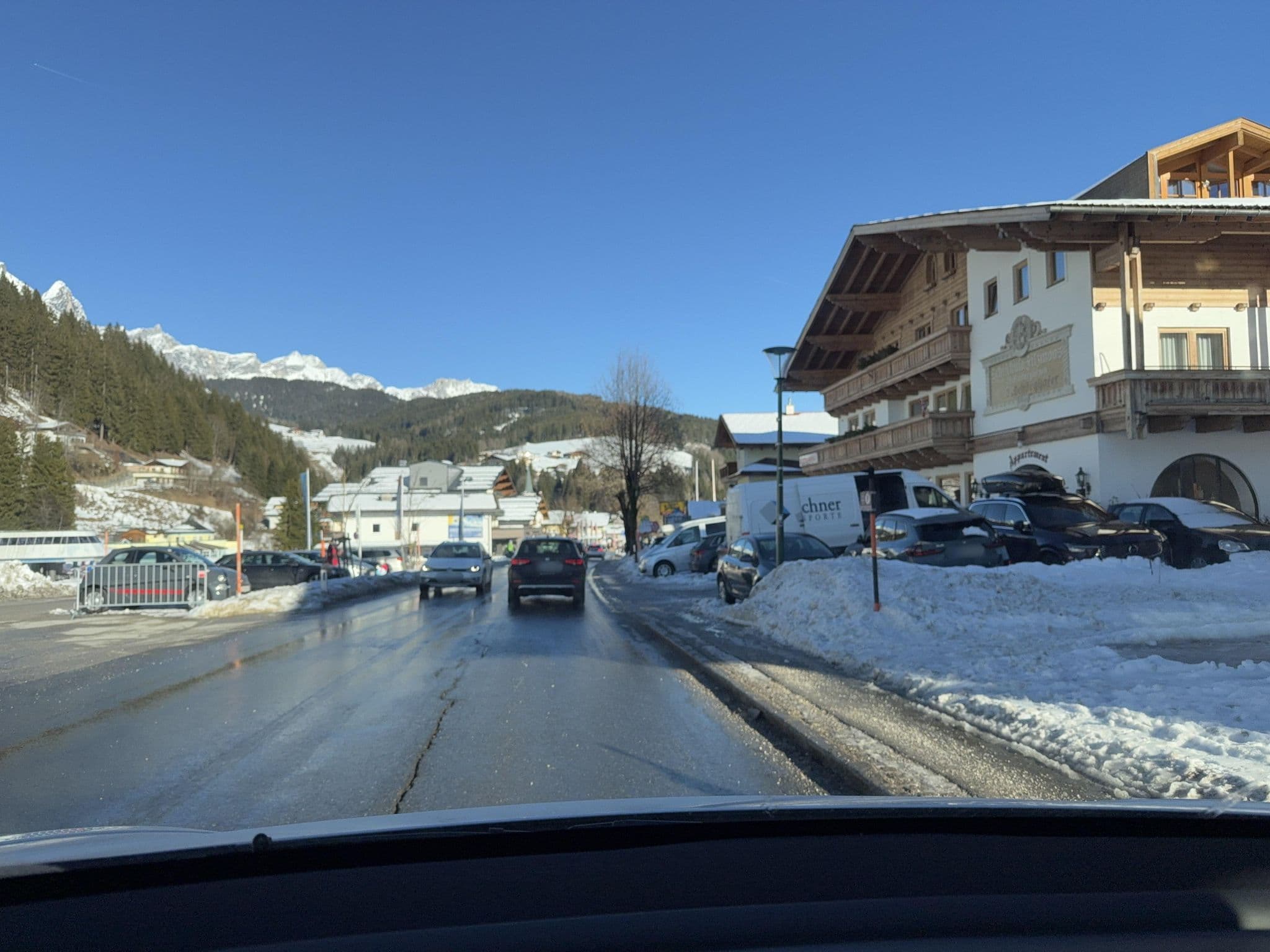 Street view near Landhaus Ena, Radstadt — © ottor (CC BY-SA · Mapillary)