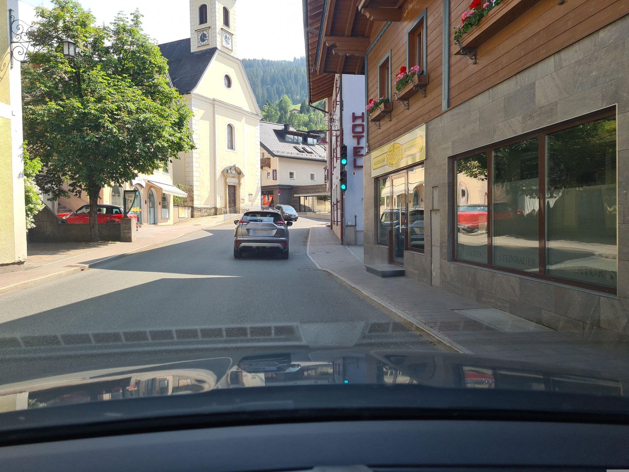 Street view near Johann Schindlmaisser, Hof — © schermy_at (CC BY-SA · Mapillary)