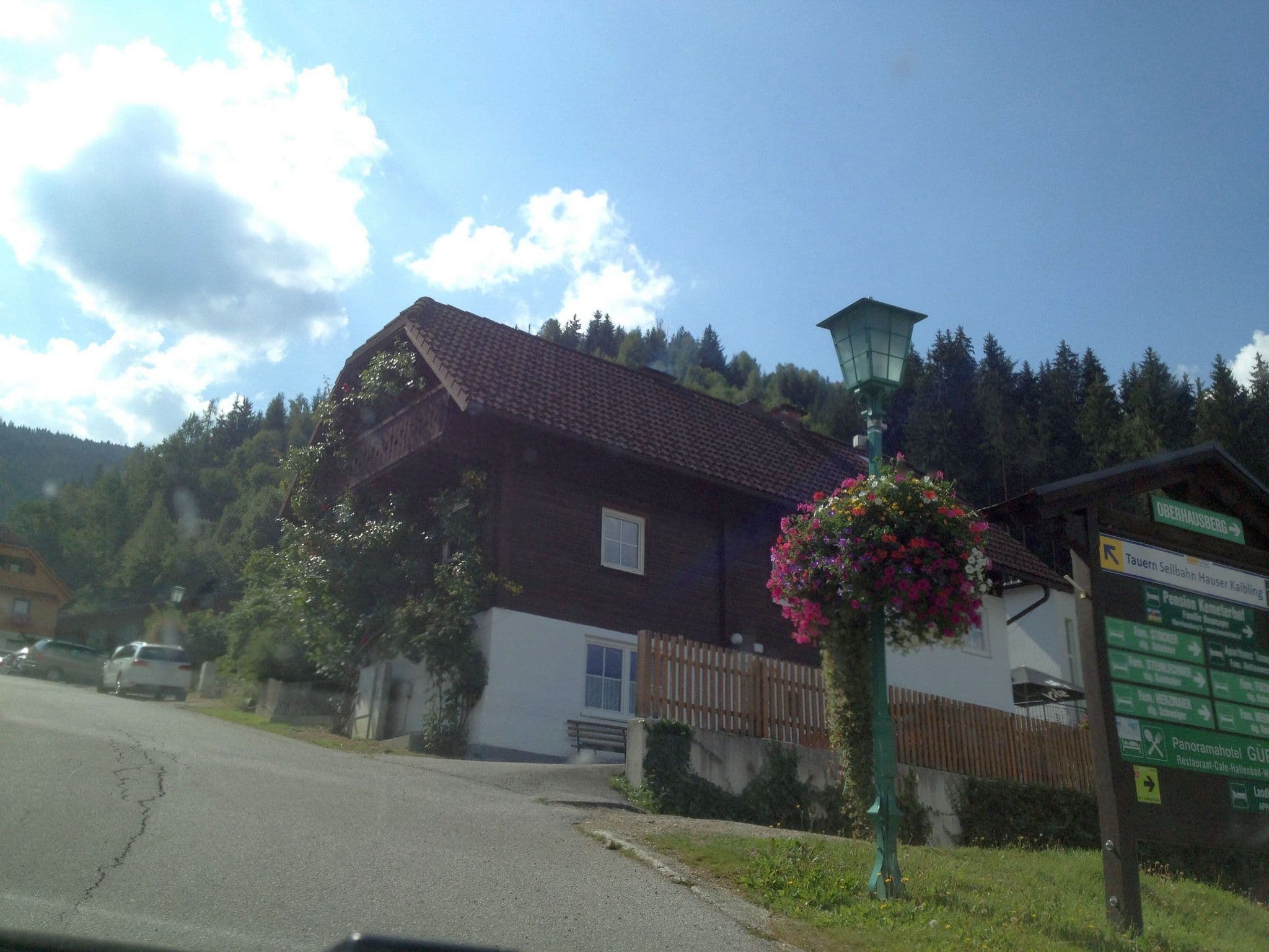 Street view near Kitzer, Haus im Ennstal — © istefanos (CC BY-SA · Mapillary)