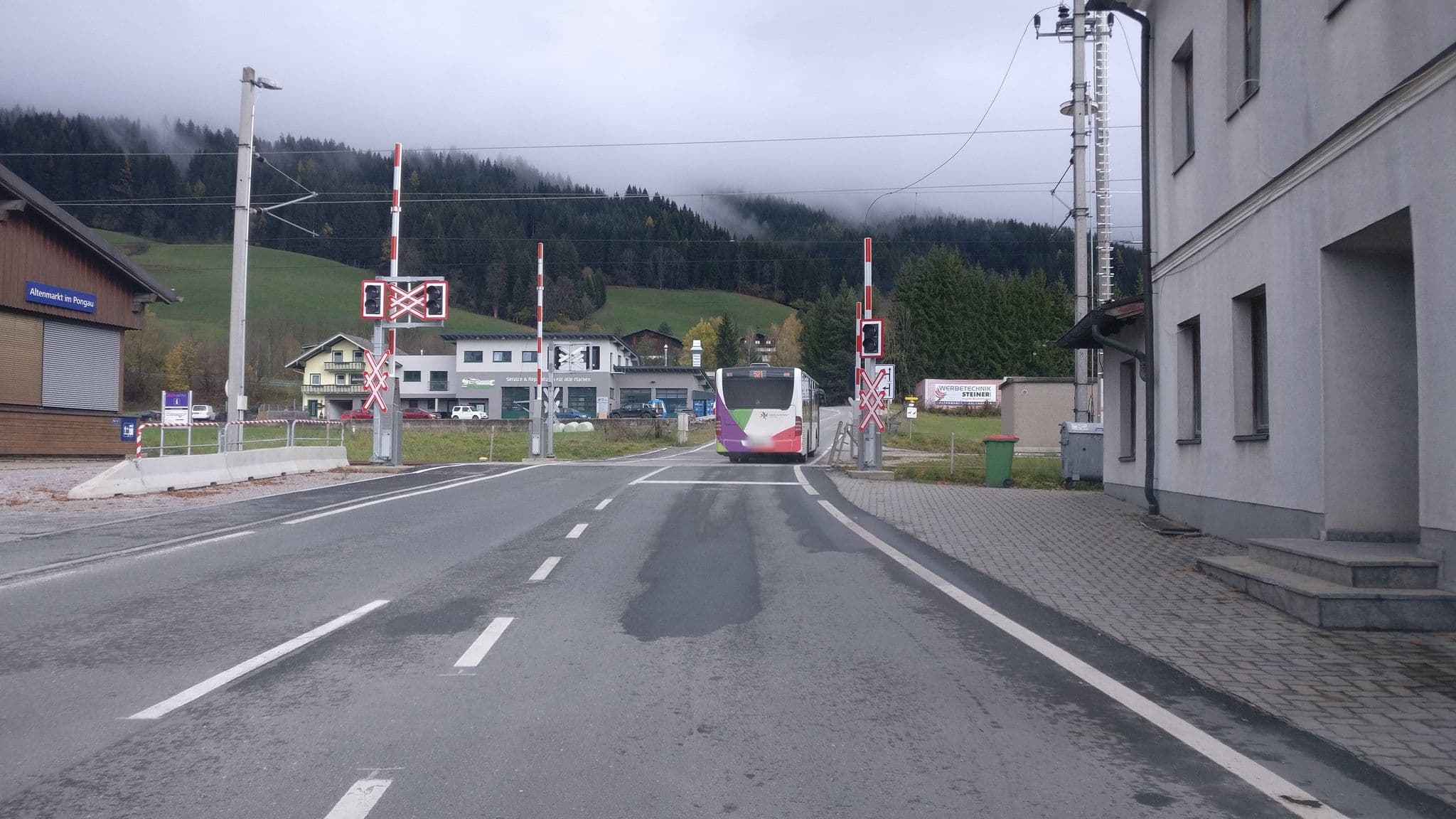 Street view near Ferienwohnung Jäger Veronika, Altenmarkt im Pongau — © map_hard (CC BY-SA · Mapillary)