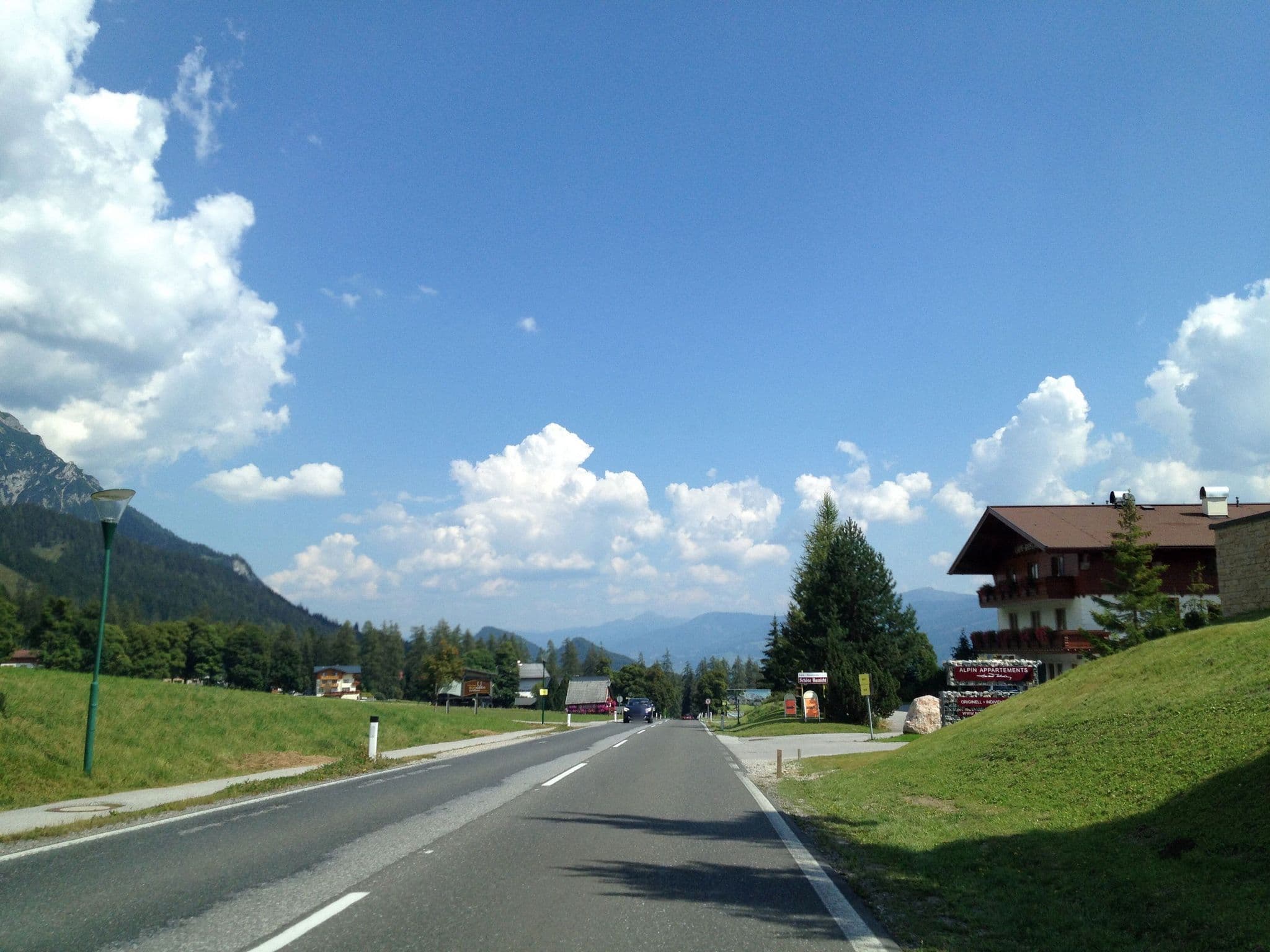Street view near Alpin Appartements Reinhard Tritscher, Ramsau am Dachstein — © istefanos (CC BY-SA · Mapillary)