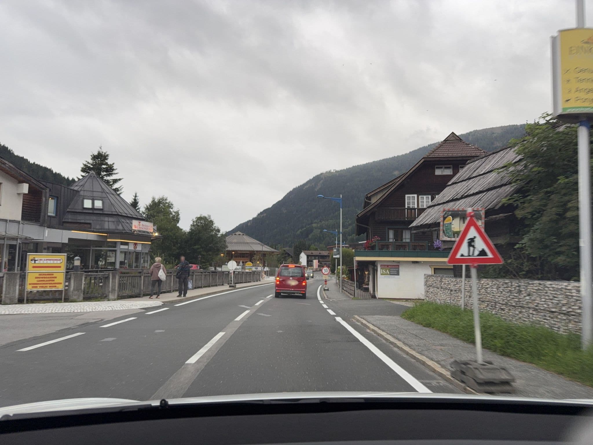 Street view near Ferienhaus Zipfmatl Keusche, Radenthein — © ottor (CC BY-SA · Mapillary)
