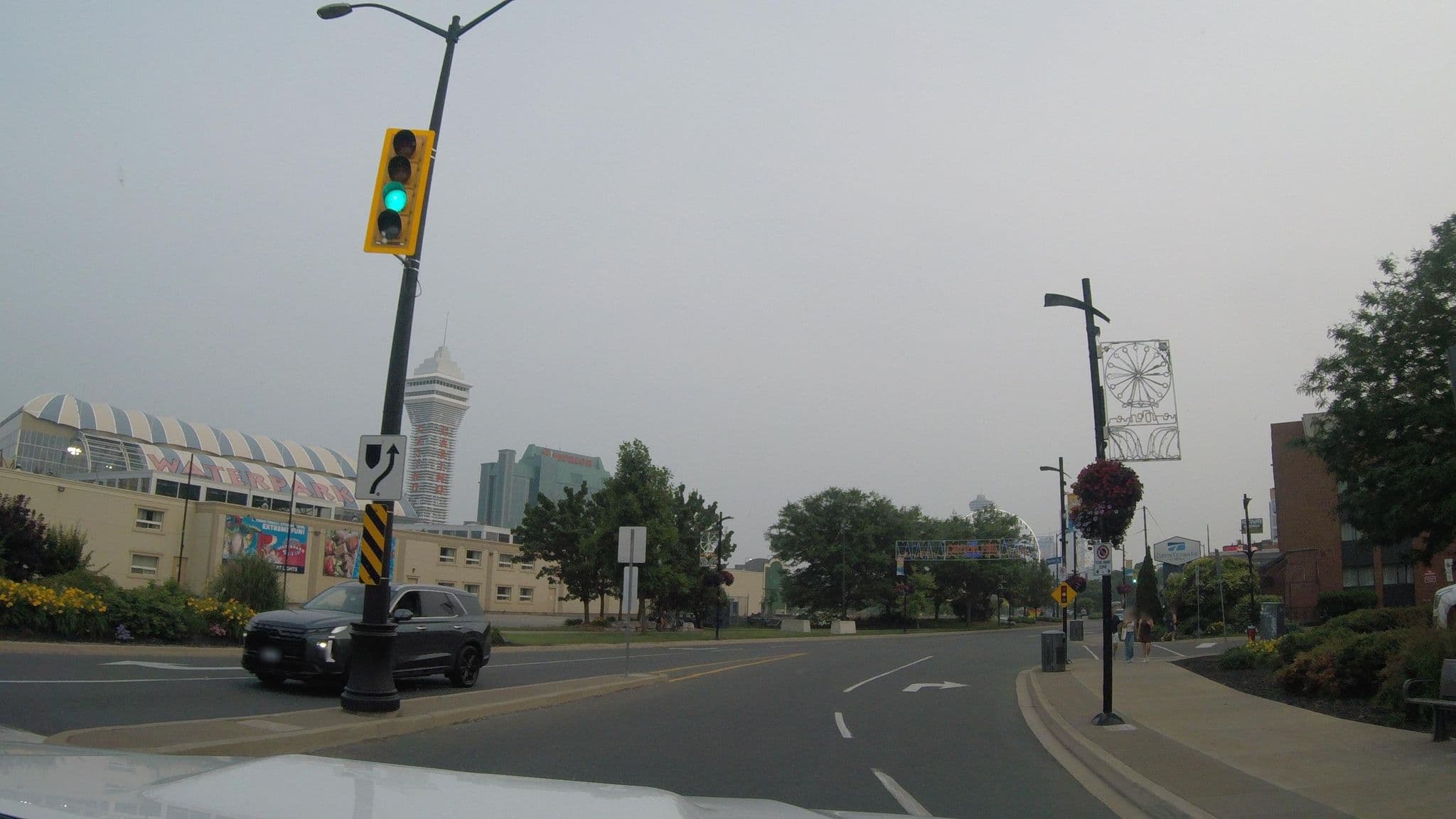 Street view near Country Inn & Suites by Radisson, Niagara Falls, ON, Niagara Falls — © raveneye (CC BY-SA · Mapillary)