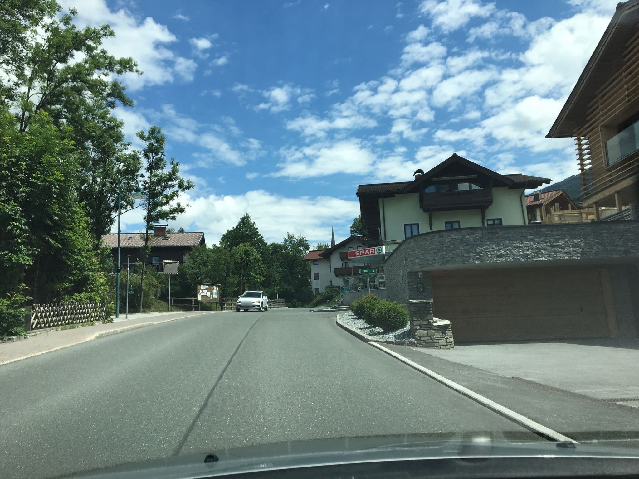 Street view near Haus Liesl, Hof — © chicc0 (CC BY-SA · Mapillary)