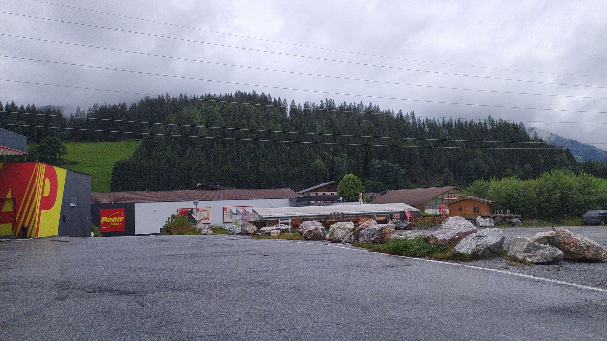 Street view near Aloisia Huttegger, Altenmarkt im Pongau — © suriv (CC BY-SA · Mapillary)
