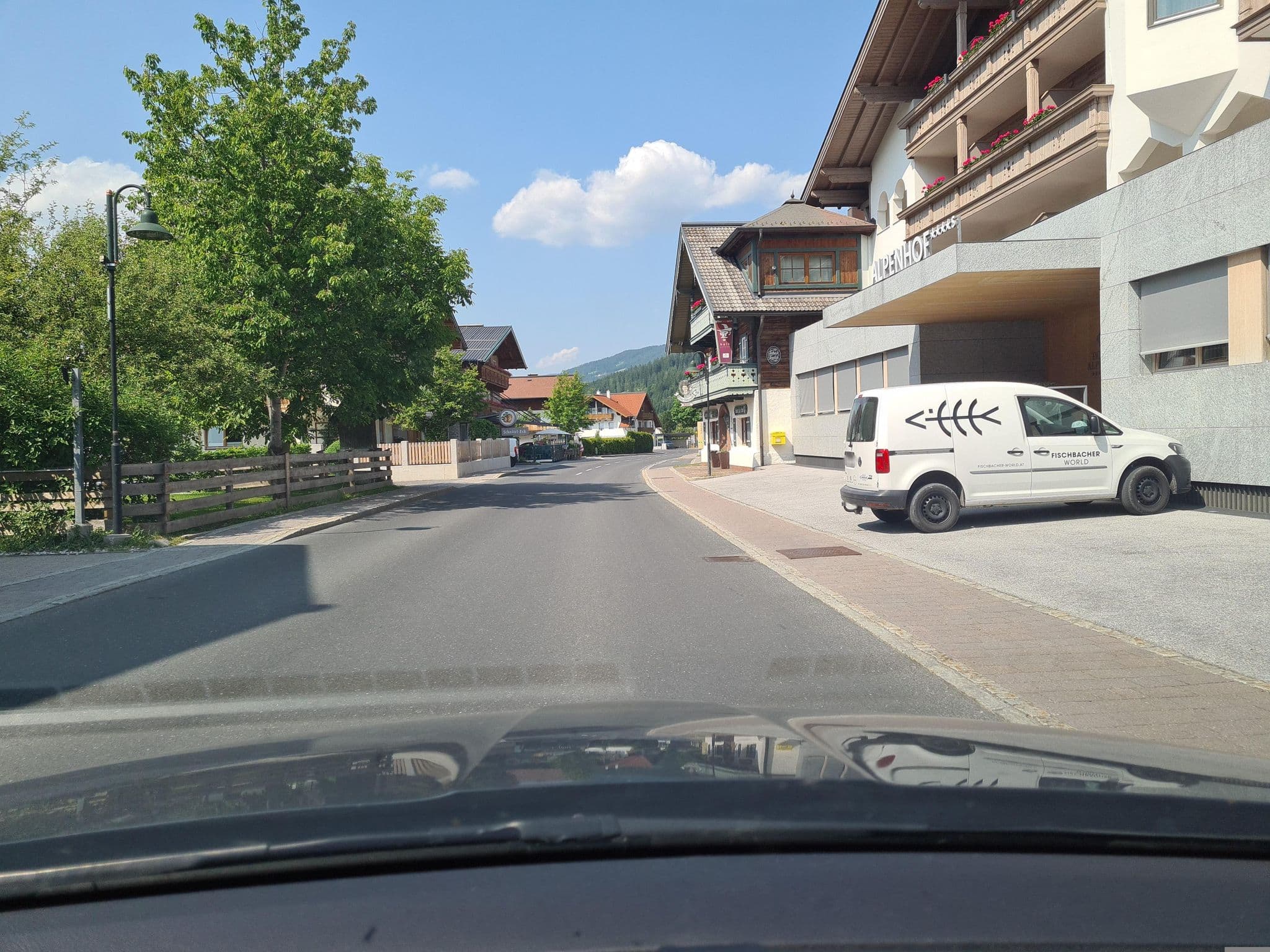 Street view near Design & Wellness Hotel Alpenhof, Altenmarkt im Pongau — © schermy_at (CC BY-SA · Mapillary)