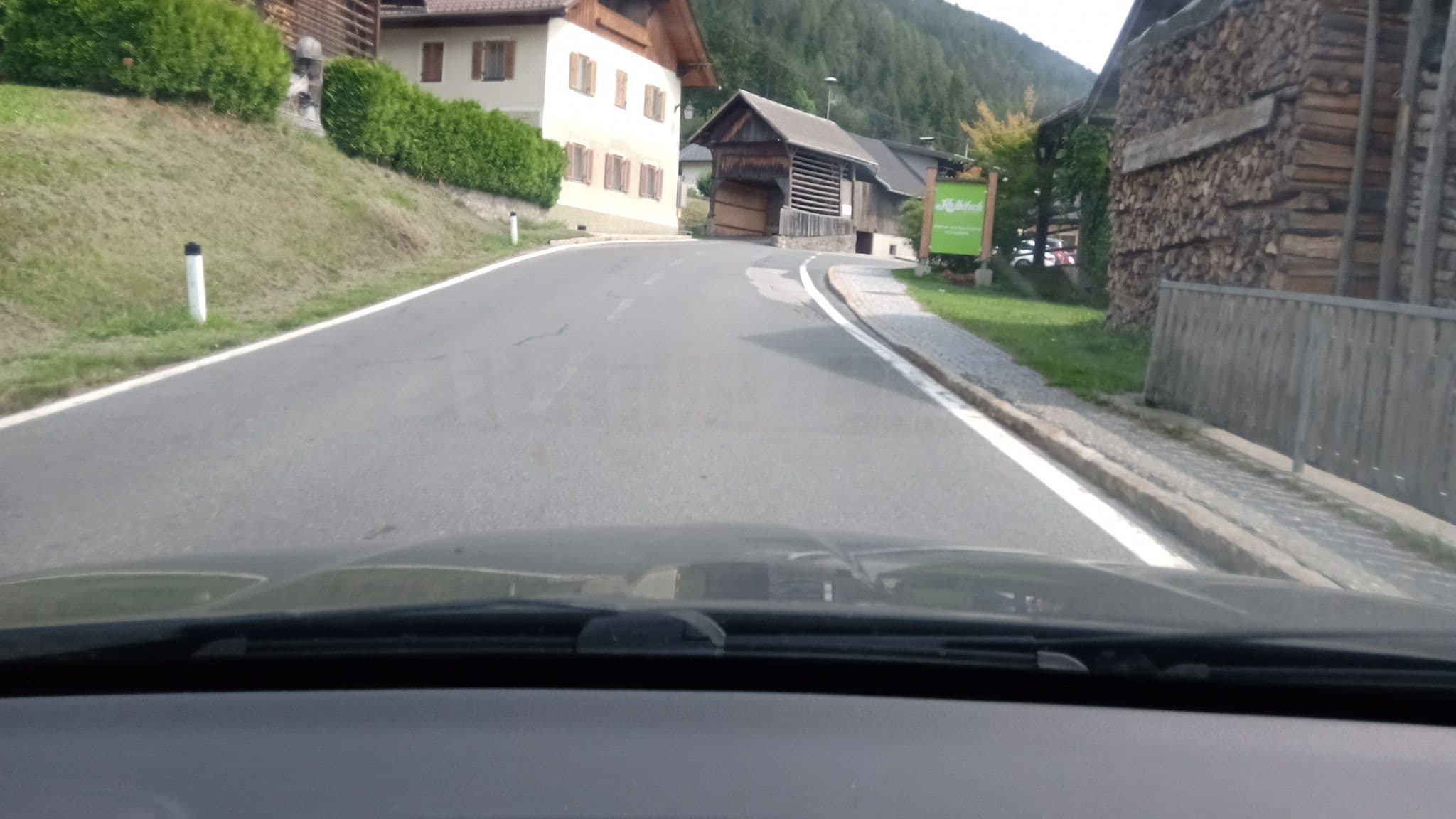 Street view near Hotel Kolbitsch, Steinfeld — © christianertler (CC BY-SA · Mapillary)