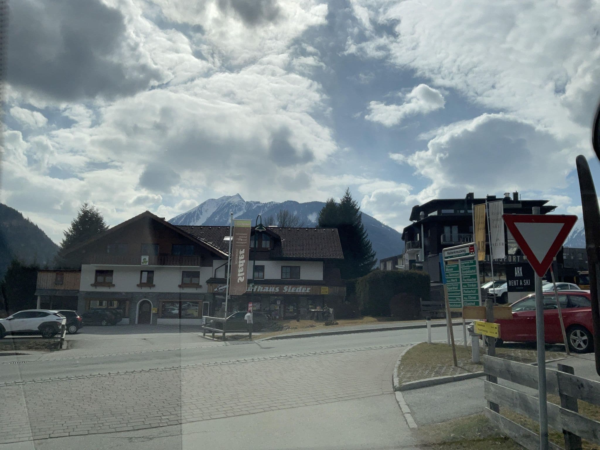 Street view near Haus Alpenfrieden, Schladming — © schladming1 (CC BY-SA · Mapillary)