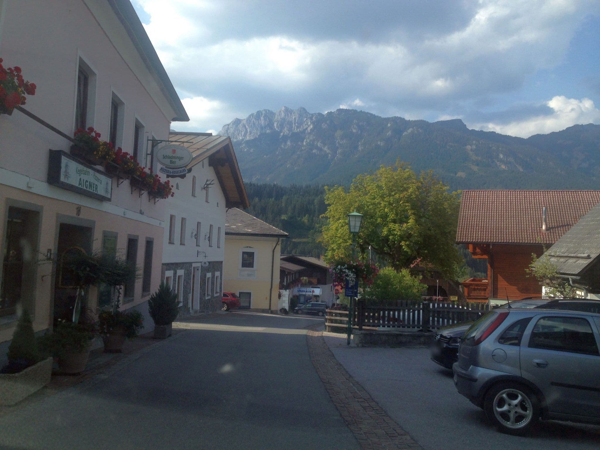 Street view near Kolpinghaus Haus im Ennstal, Haus im Ennstal — © istefanos (CC BY-SA · Mapillary)