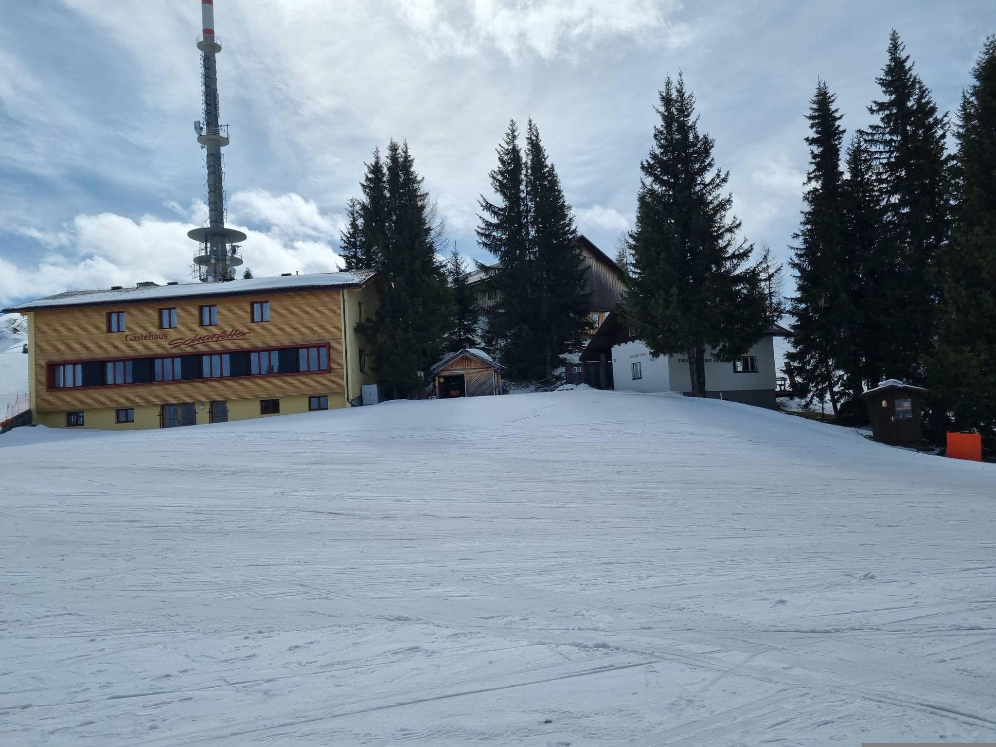 Street view near Krummholzhütte - Zimmer 7, Haus im Ennstal — © MakiWolf (CC BY-SA · Mapillary)