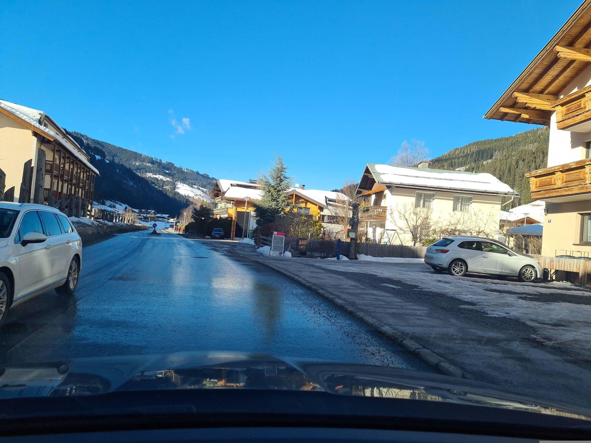 Street view near Haus Höller, Hof — © schermy_at (CC BY-SA · Mapillary)