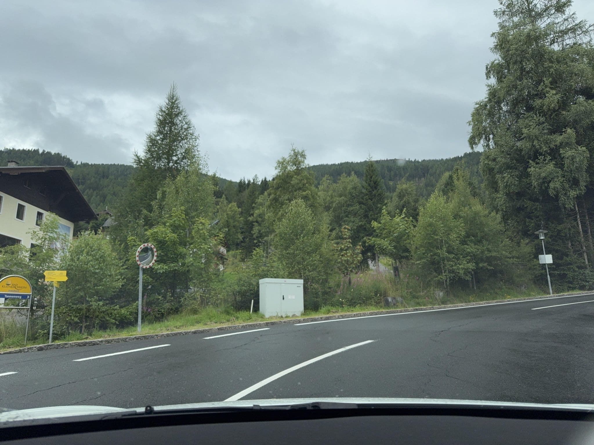 Street view near Appartements Lärchenhof, Radenthein — © ottor (CC BY-SA · Mapillary)