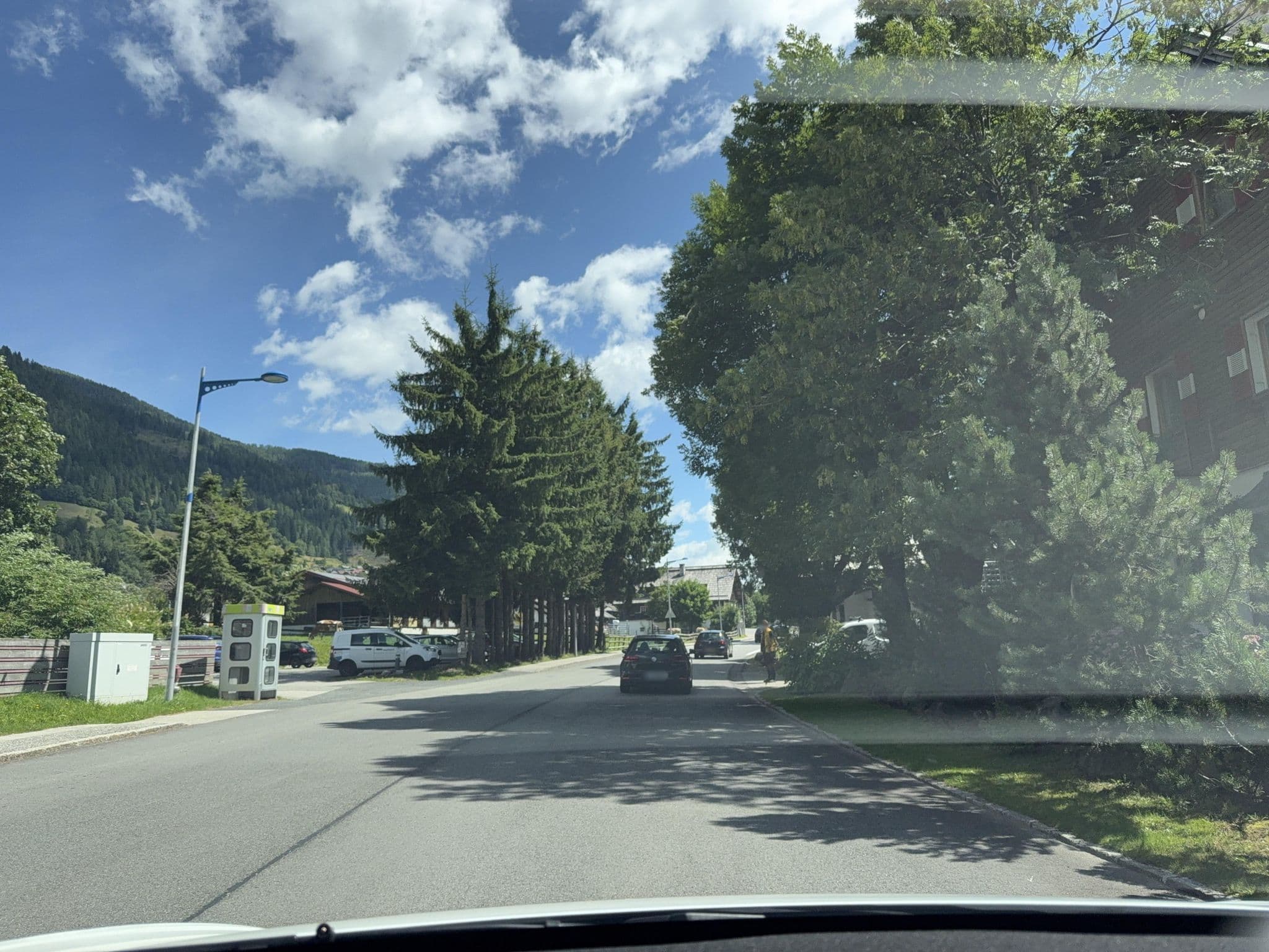 Street view near Trattlerhof, Radenthein — © ottor (CC BY-SA · Mapillary)
