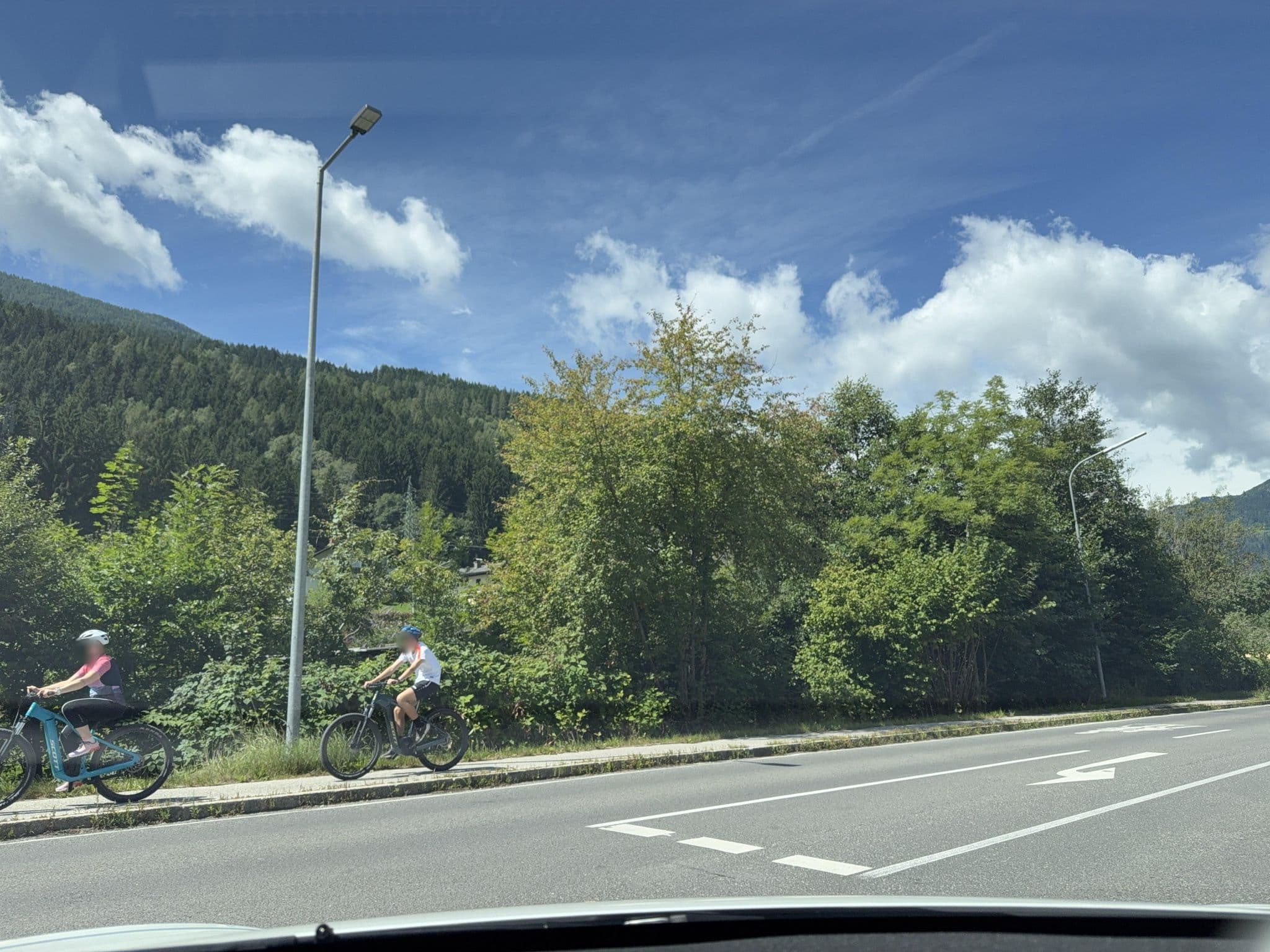 Street view near Pension Tischlerwirt, Radenthein — © ottor (CC BY-SA · Mapillary)