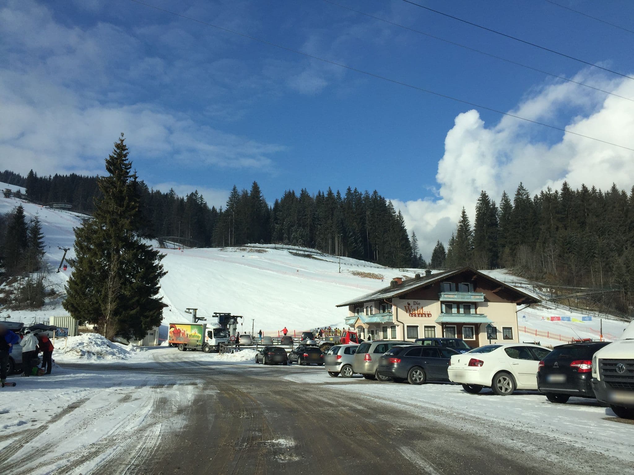 Street view near room 203, Altenmarkt im Pongau — © it_s_so_funny (CC BY-SA · Mapillary)