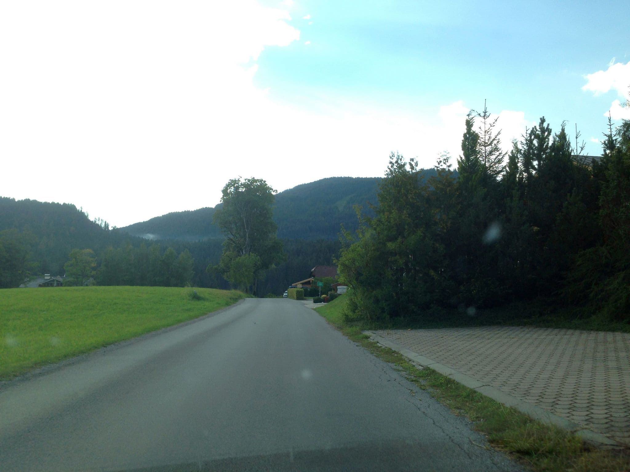 Street view near Haus Südwandblick, Ramsau am Dachstein — © istefanos (CC BY-SA · Mapillary)