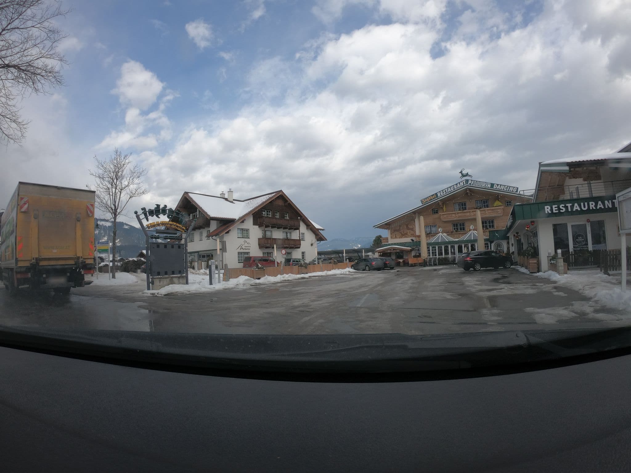 Street view near Eschbacher Johann E.U., Altenmarkt im Pongau — © natebus (CC BY-SA · Mapillary)
