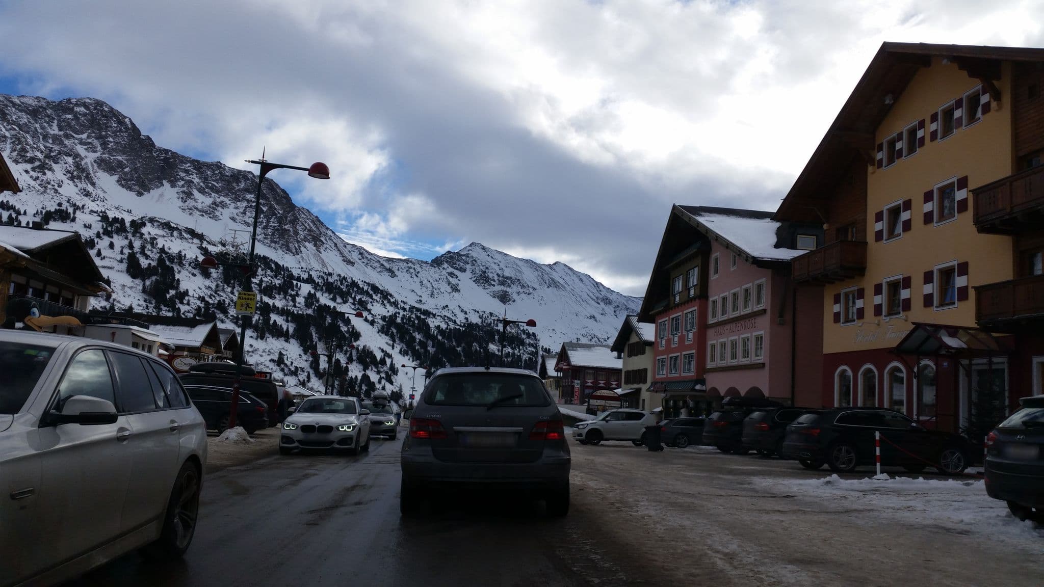 Street view near Hotel TAUERNBLICK Eveline FASSWALD GmbH, Mauterndorf — © it_s_so_funny (CC BY-SA · Mapillary)