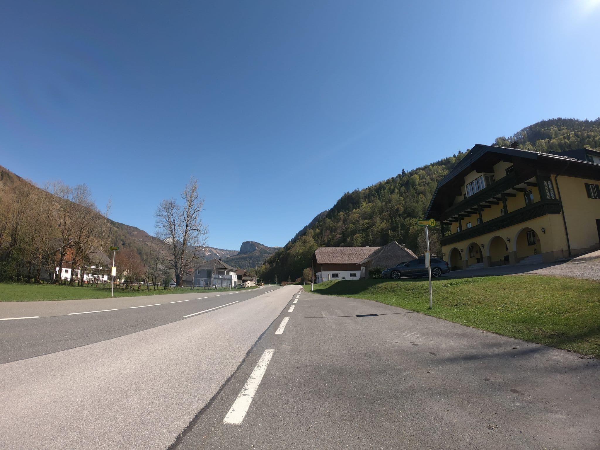 Street view near Lindenwirt, Fuschl am See — © flansch (CC BY-SA · Mapillary)