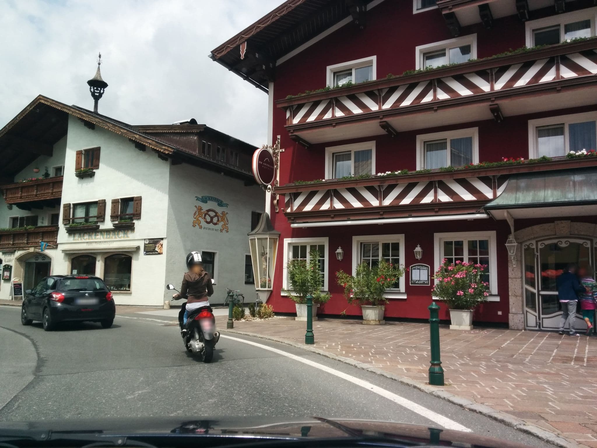 Street view near Hotel Rother Ochs, Abtenau — © morray (CC BY-SA · Mapillary)