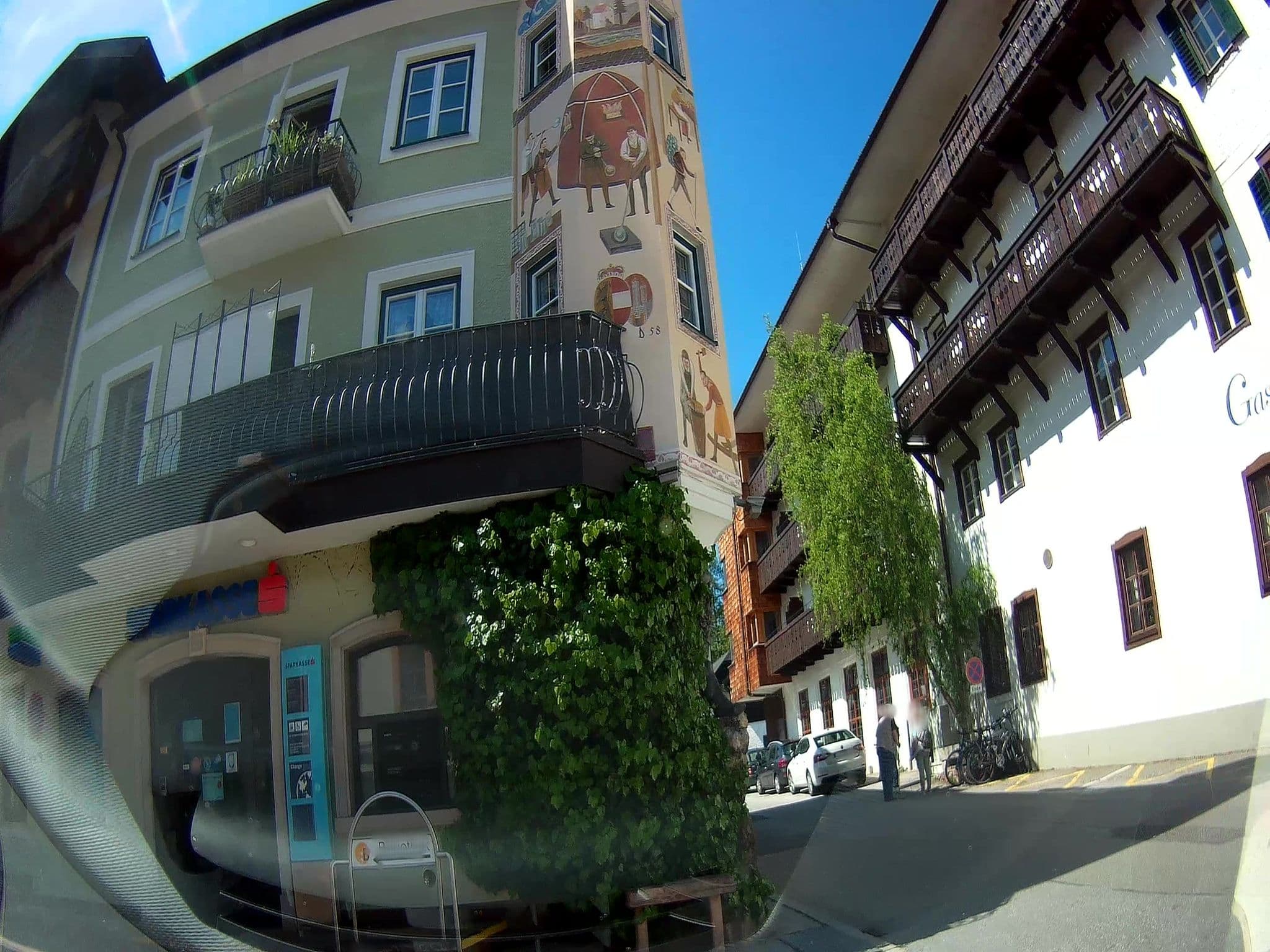 Street view near Hotel Post, Sankt Gilgen — © fuchserl (CC BY-SA · Mapillary)