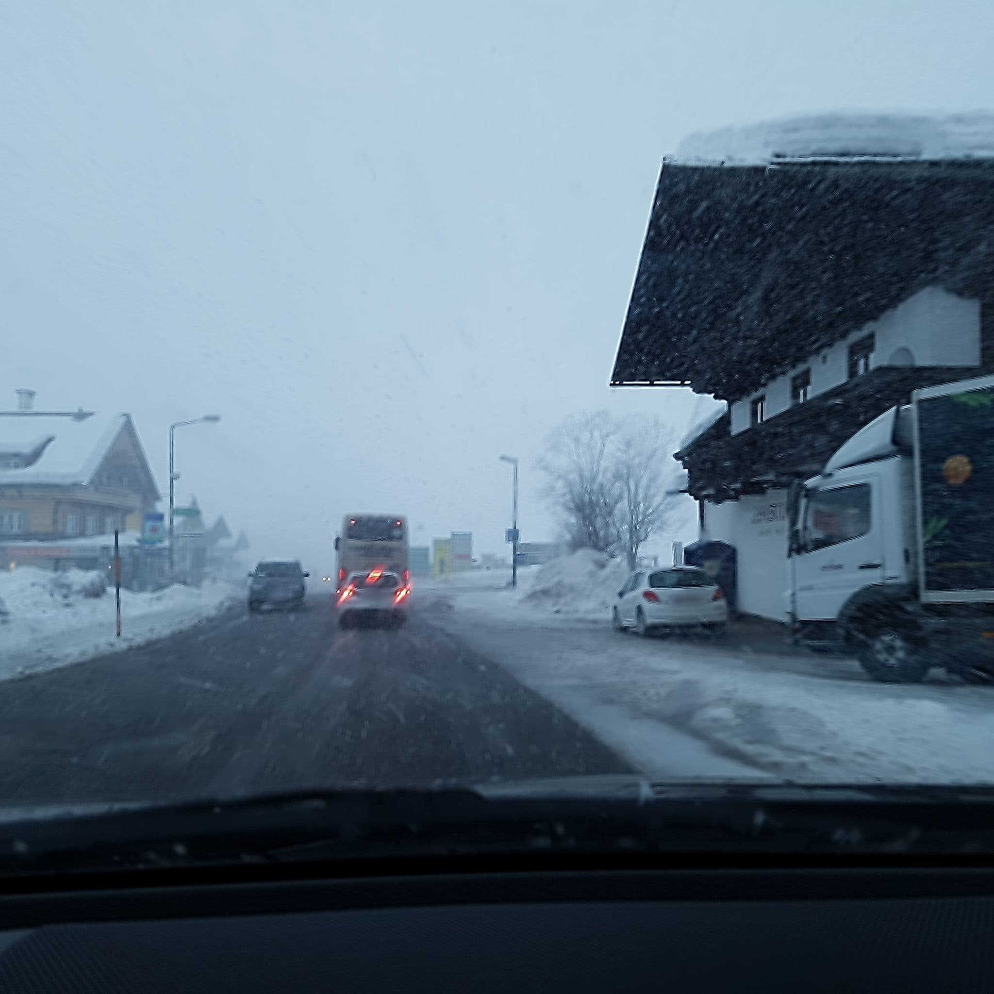 Street view near Peter Jochmann, Gosau — © schermy_at (CC BY-SA · Mapillary)
