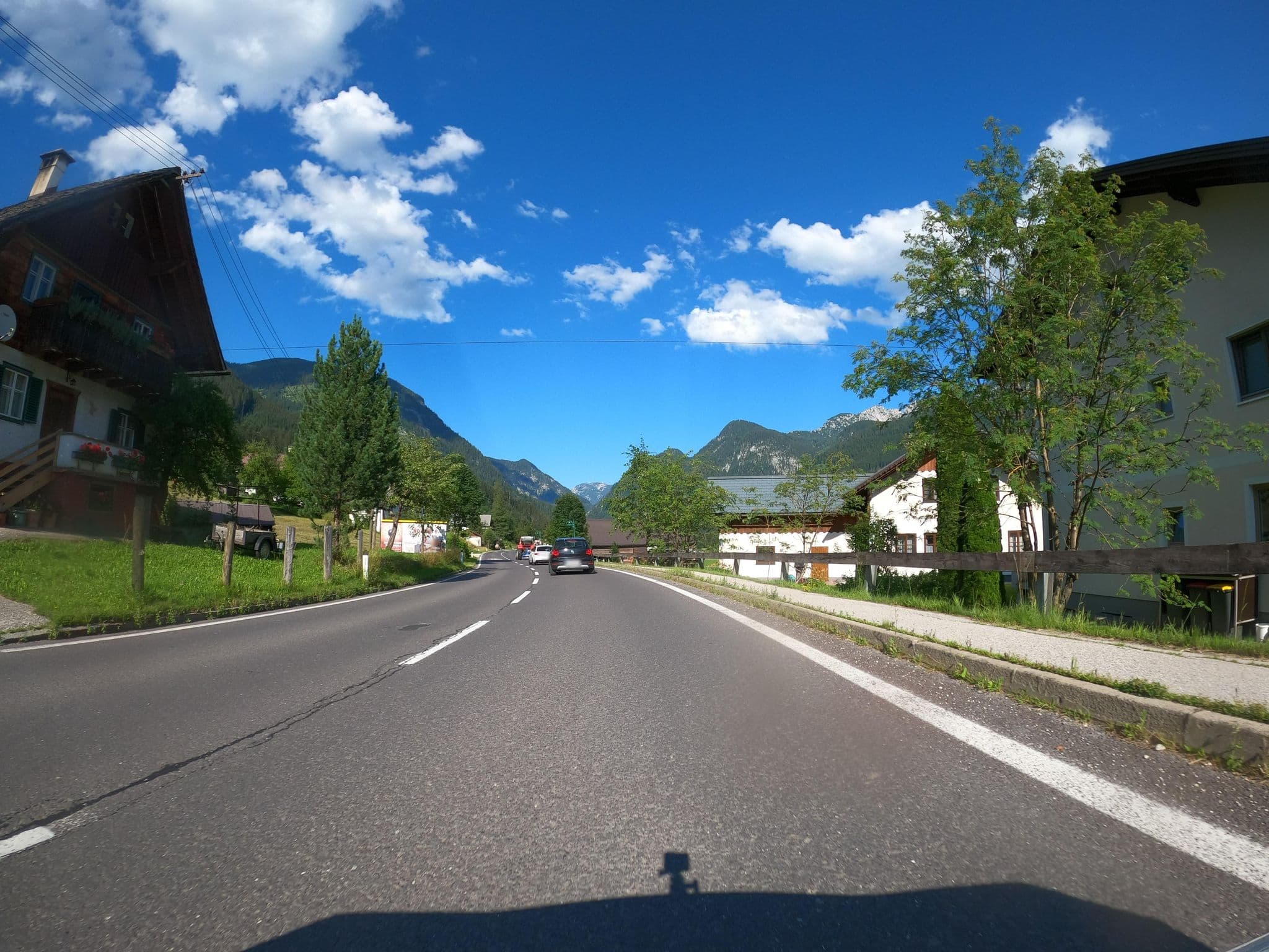 Street view near Landhaus Kesmi, Gosau — © phitec (CC BY-SA · Mapillary)