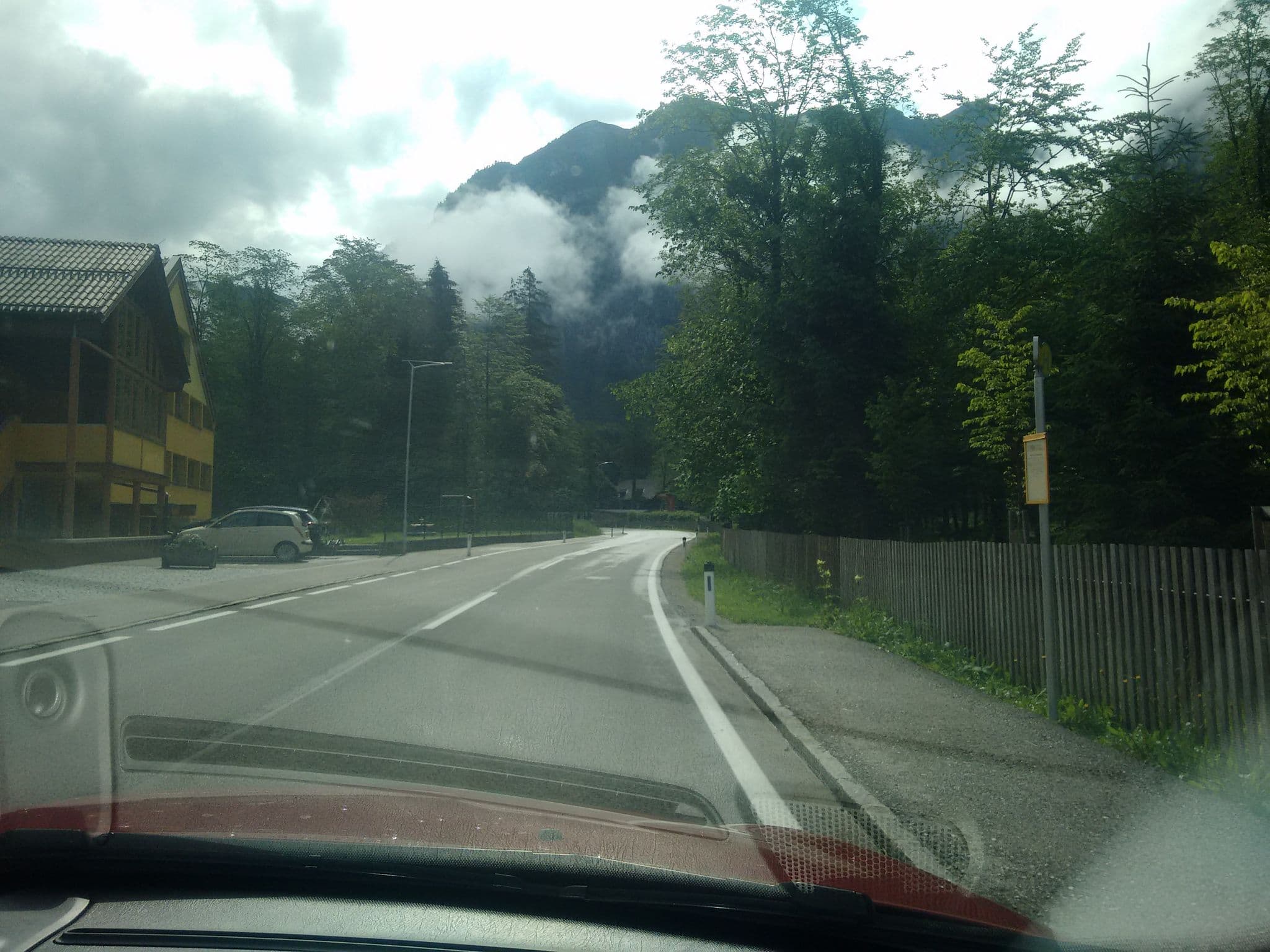 Street view near Jutel Obertraun, Bad Aussee — © gzin (CC BY-SA · Mapillary)