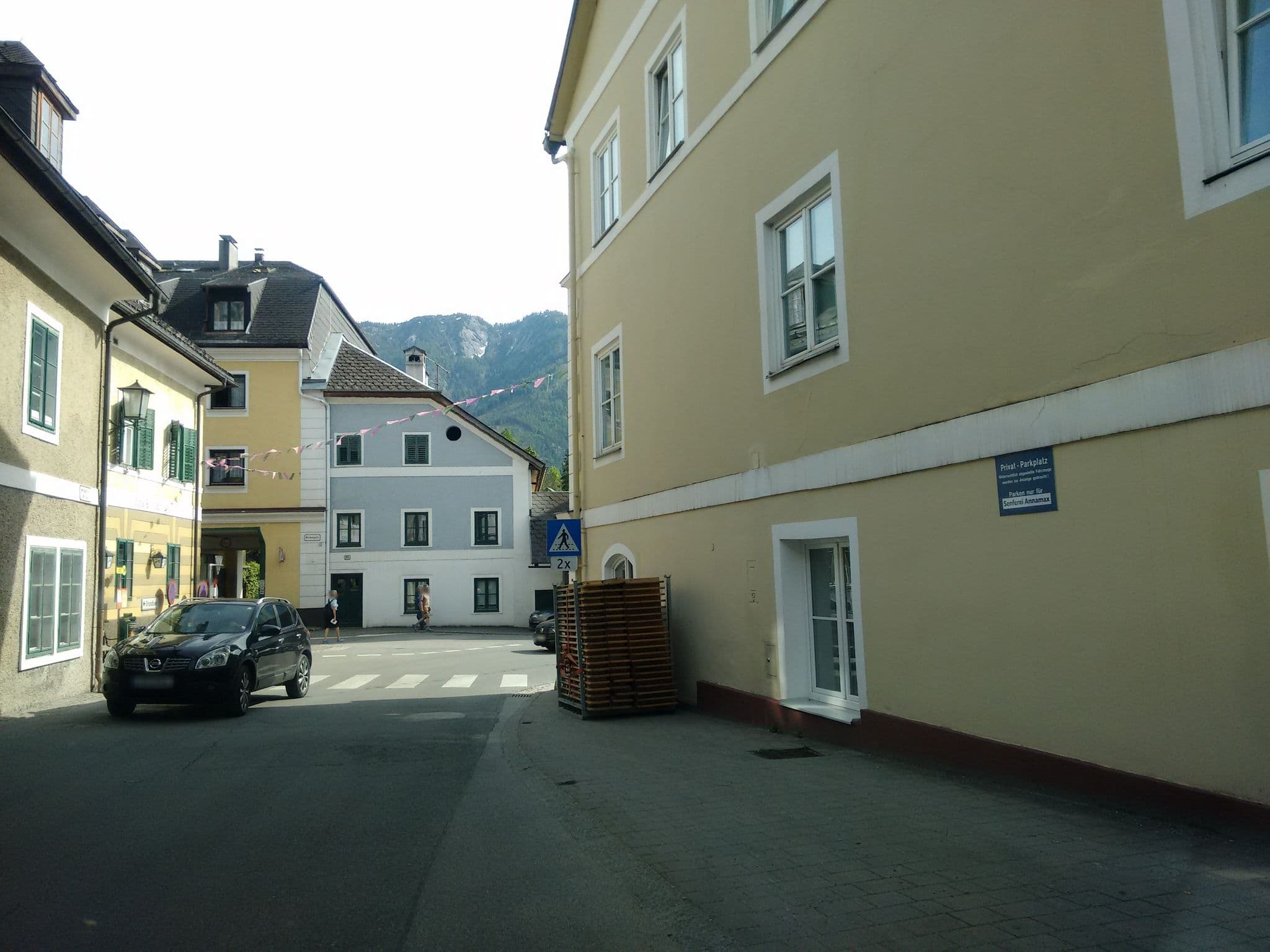 Street view near Frühstückspension Weißes Lamm, Bad Aussee — © gzin (CC BY-SA · Mapillary)