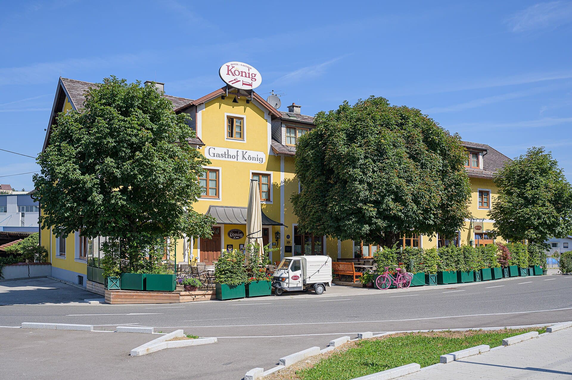König Hotel Gasthof (via Wikimedia Commons, CC BY-SA 4.0)