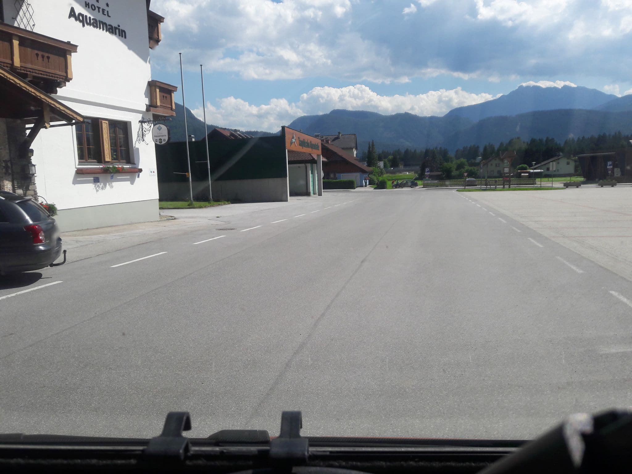 Street view near Gasthof Huebler, Mitterndorf im Steirischen Salzkammergut — © harbicht (CC BY-SA · Mapillary)