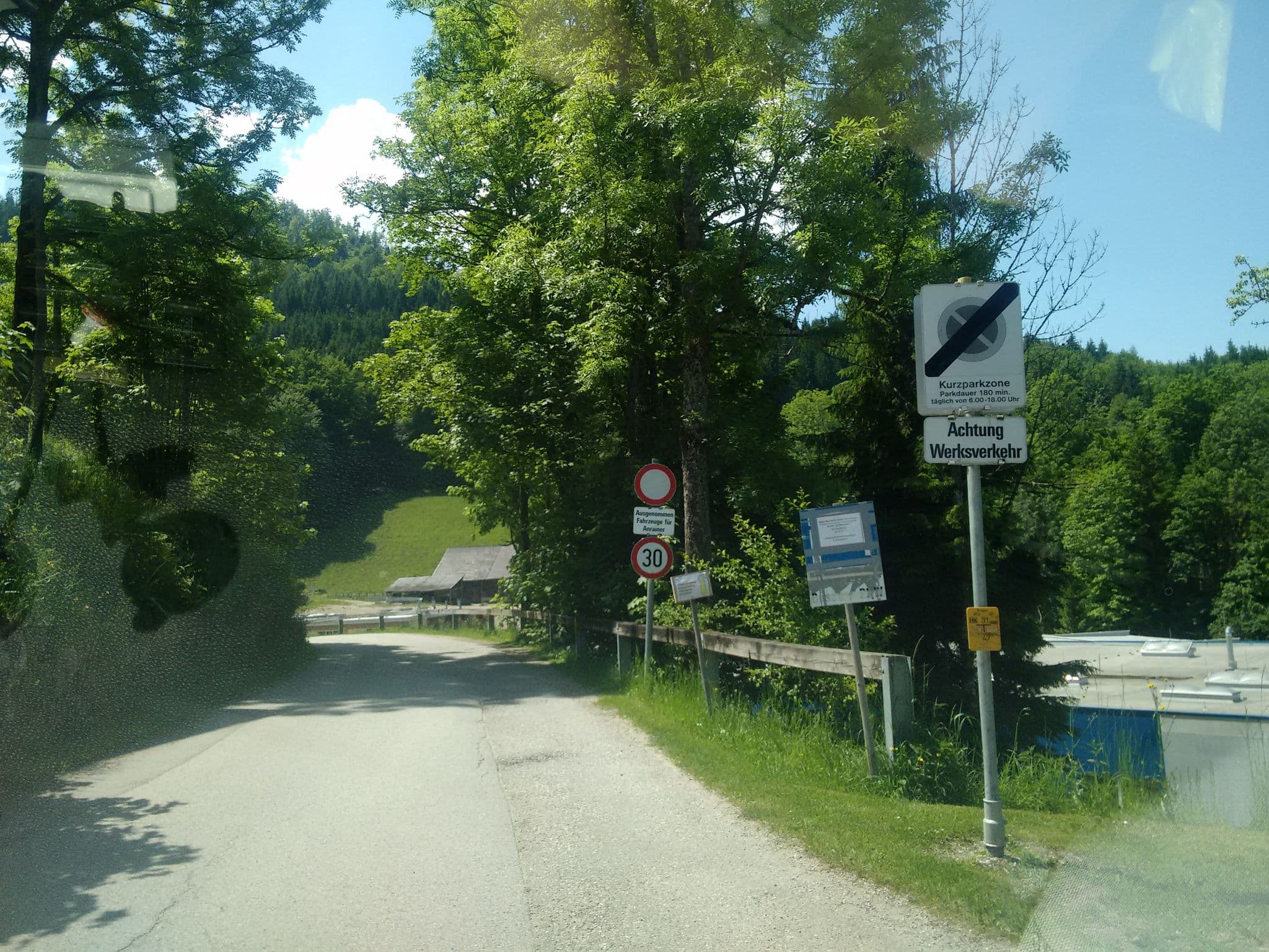 Street view near Gasthof zum Sengsschmied, Windischgarsten — © gzin (CC BY-SA · Mapillary)
